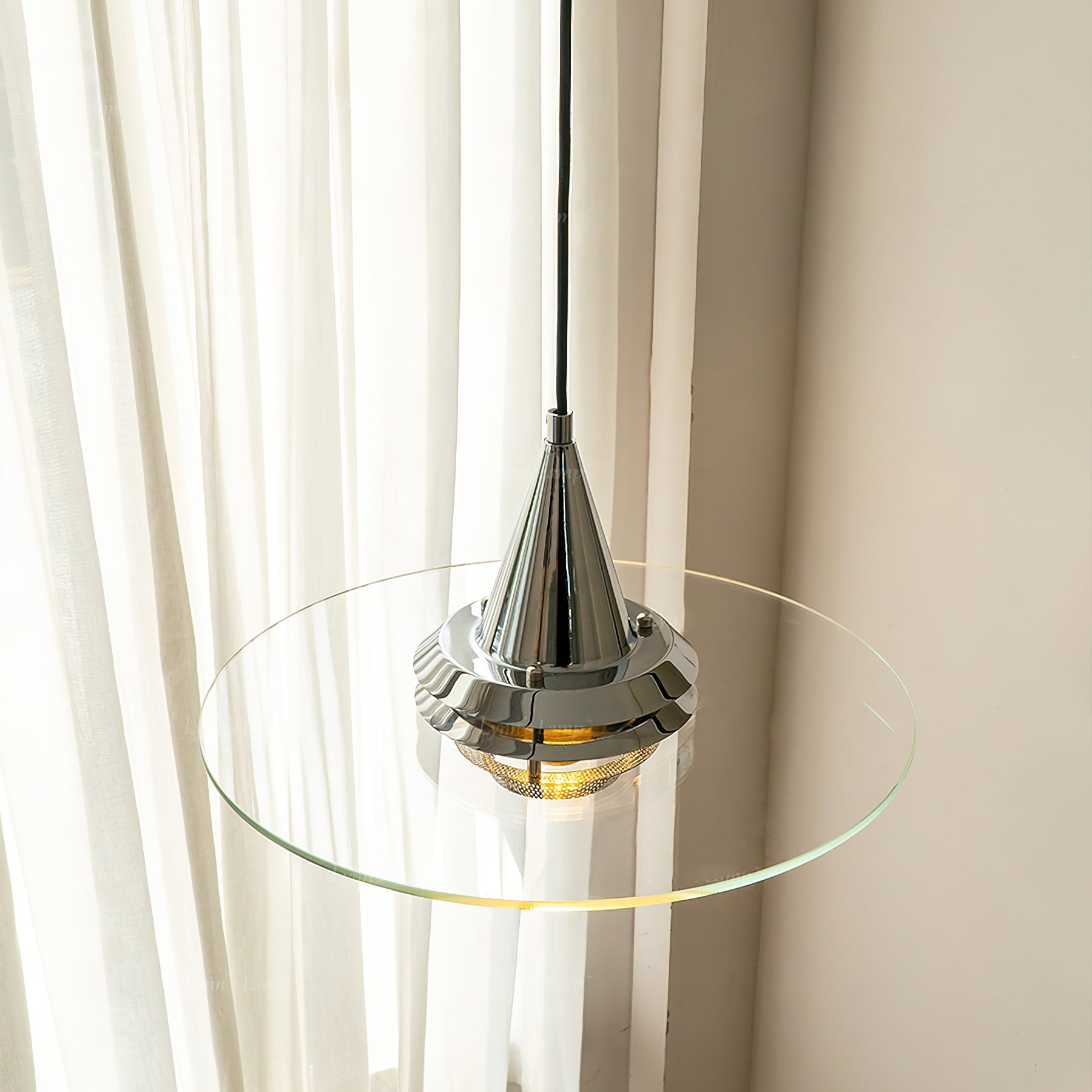 Nemosa Disc Pendant Light