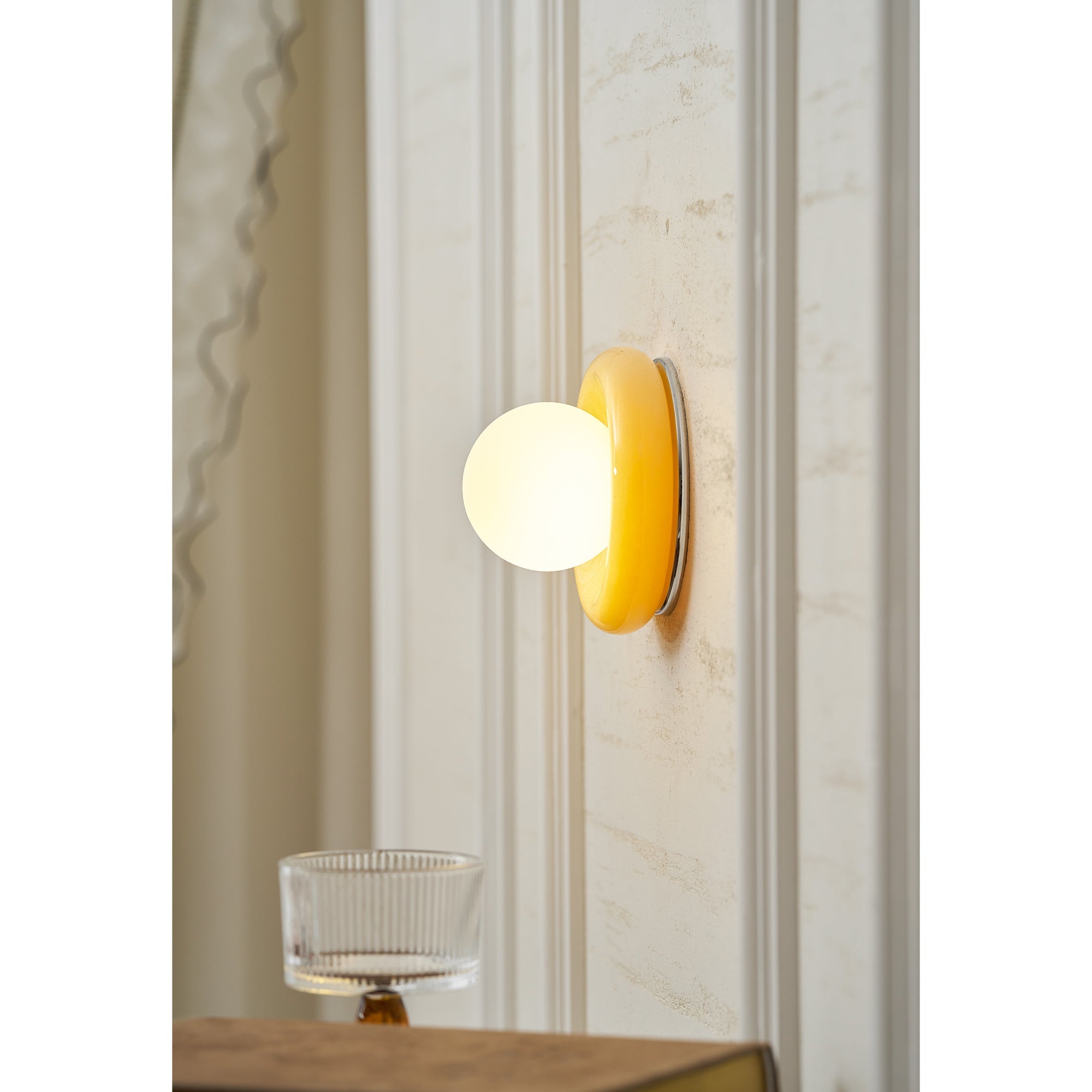 Daleaan Wall Light