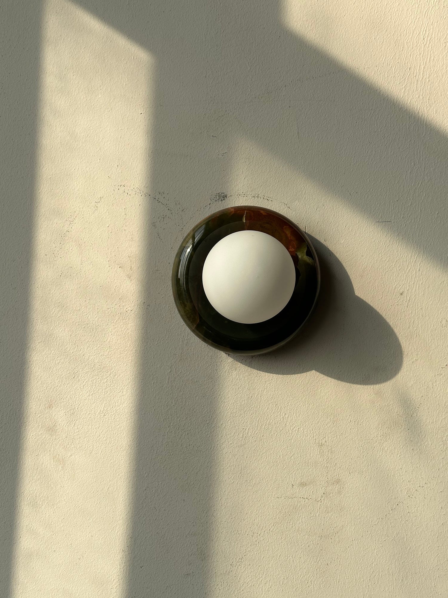Daleaan Wall Light