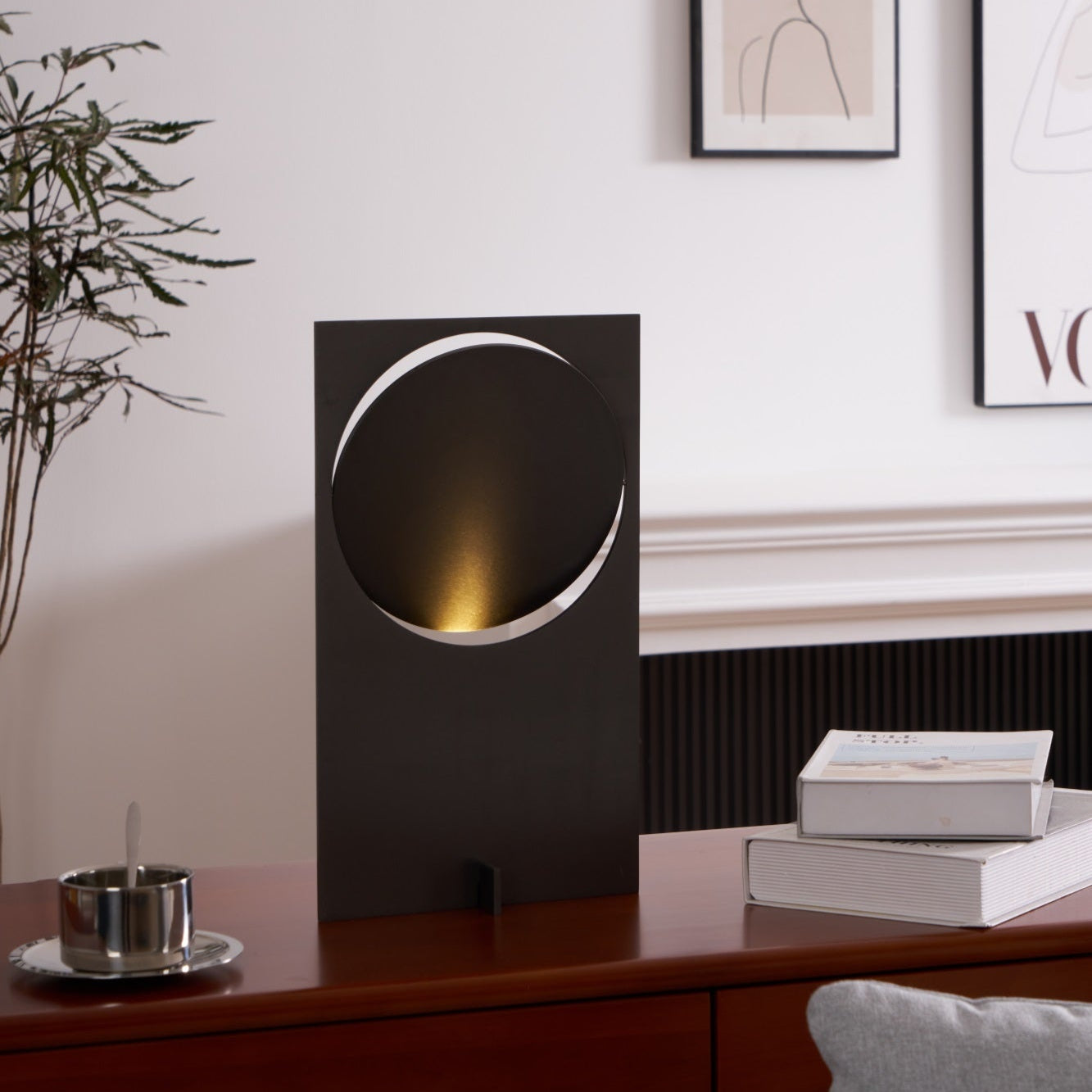 Tamiro Rotatable Table Lamp
