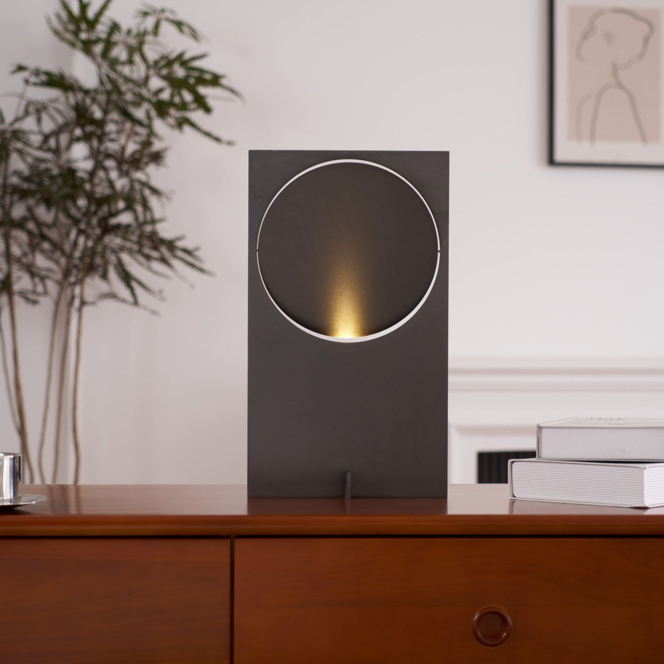 Tamiro Rotatable Table Lamp