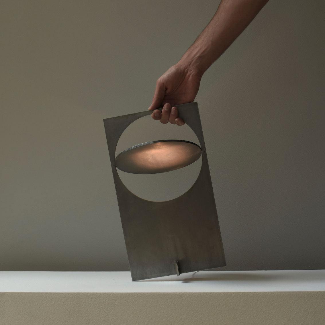 Tamiro Rotatable Table Lamp