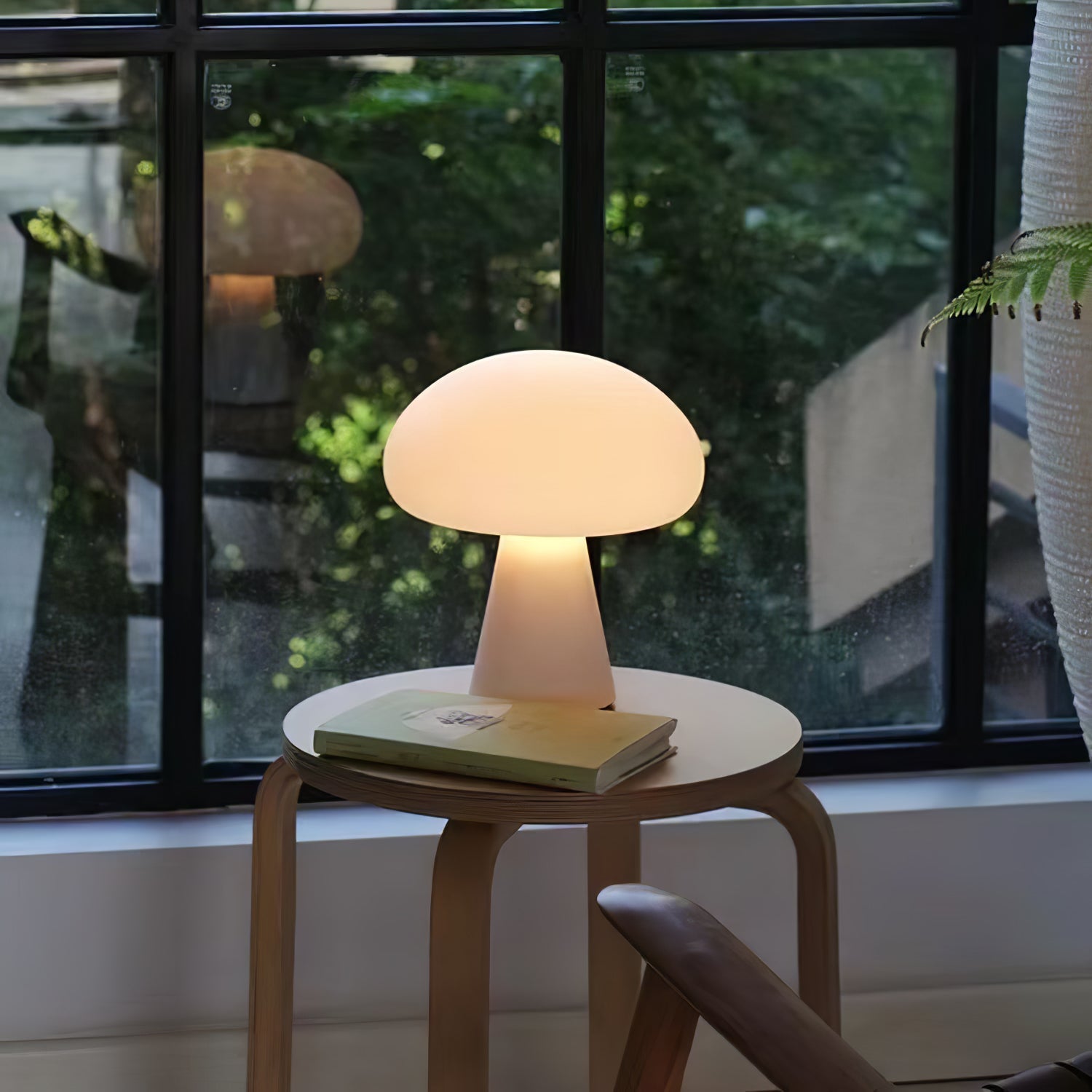 Vesano Table Lamp