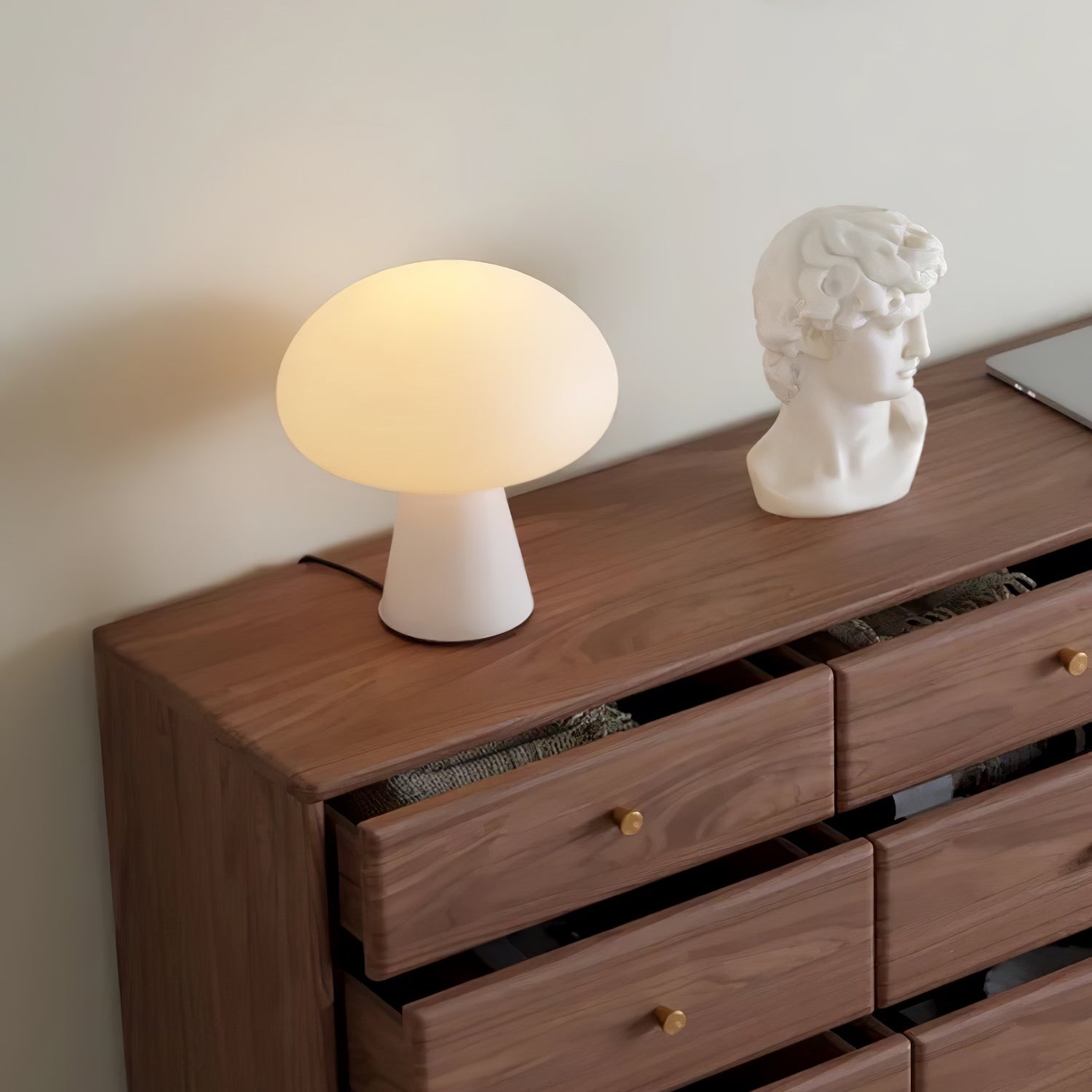 Vesano Table Lamp