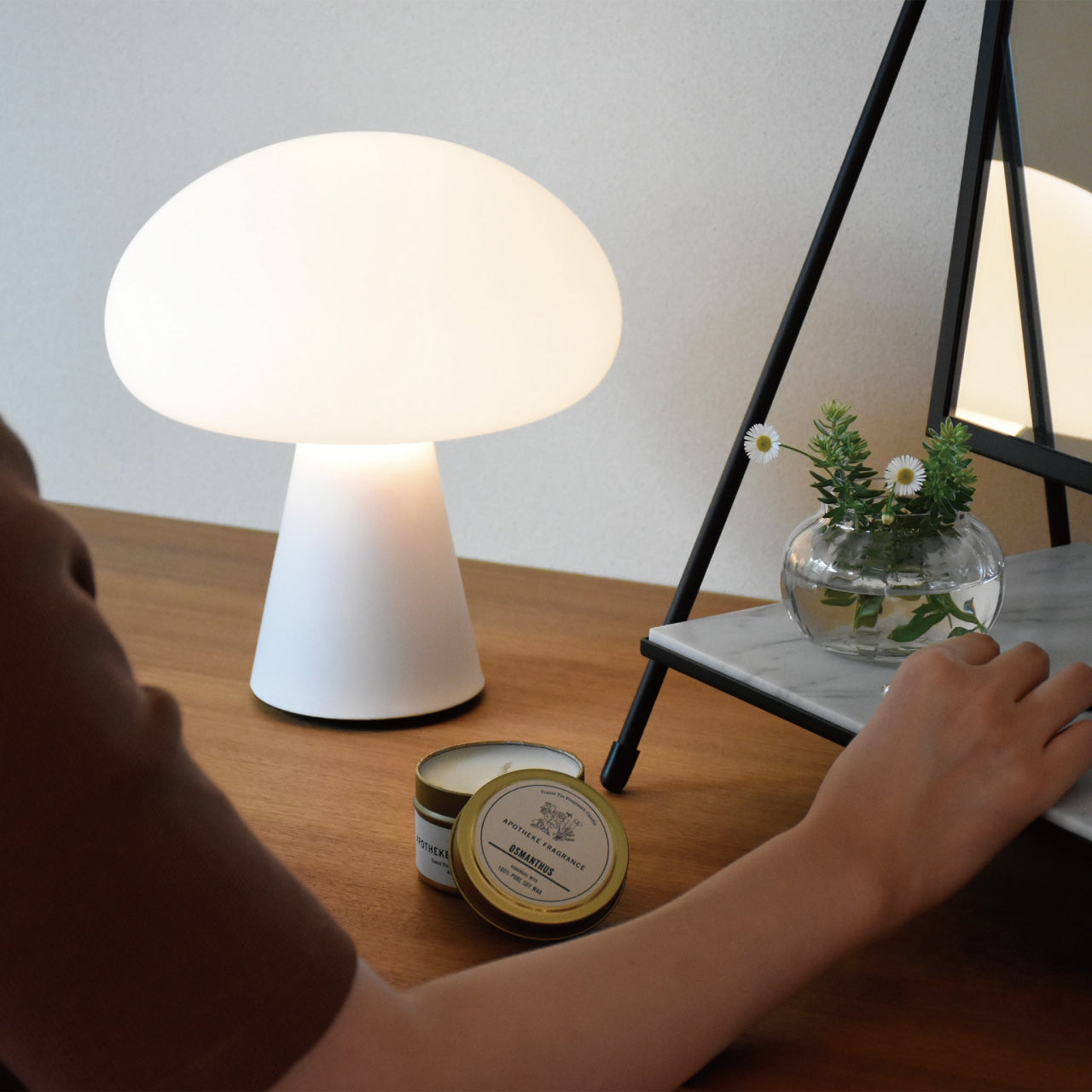 Varquess Table Lamp
