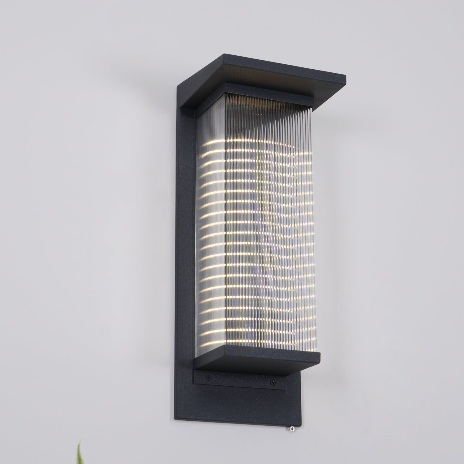 Eloran Outdoor Wall Light