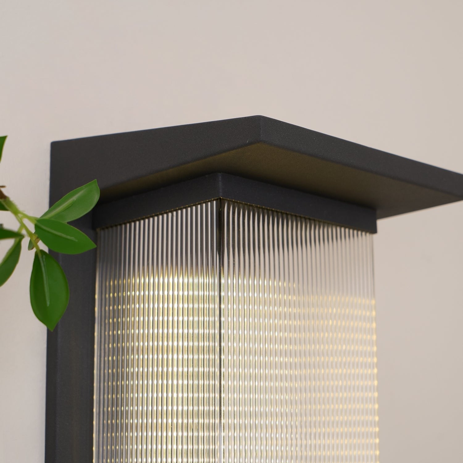 Eloran Outdoor Wall Light