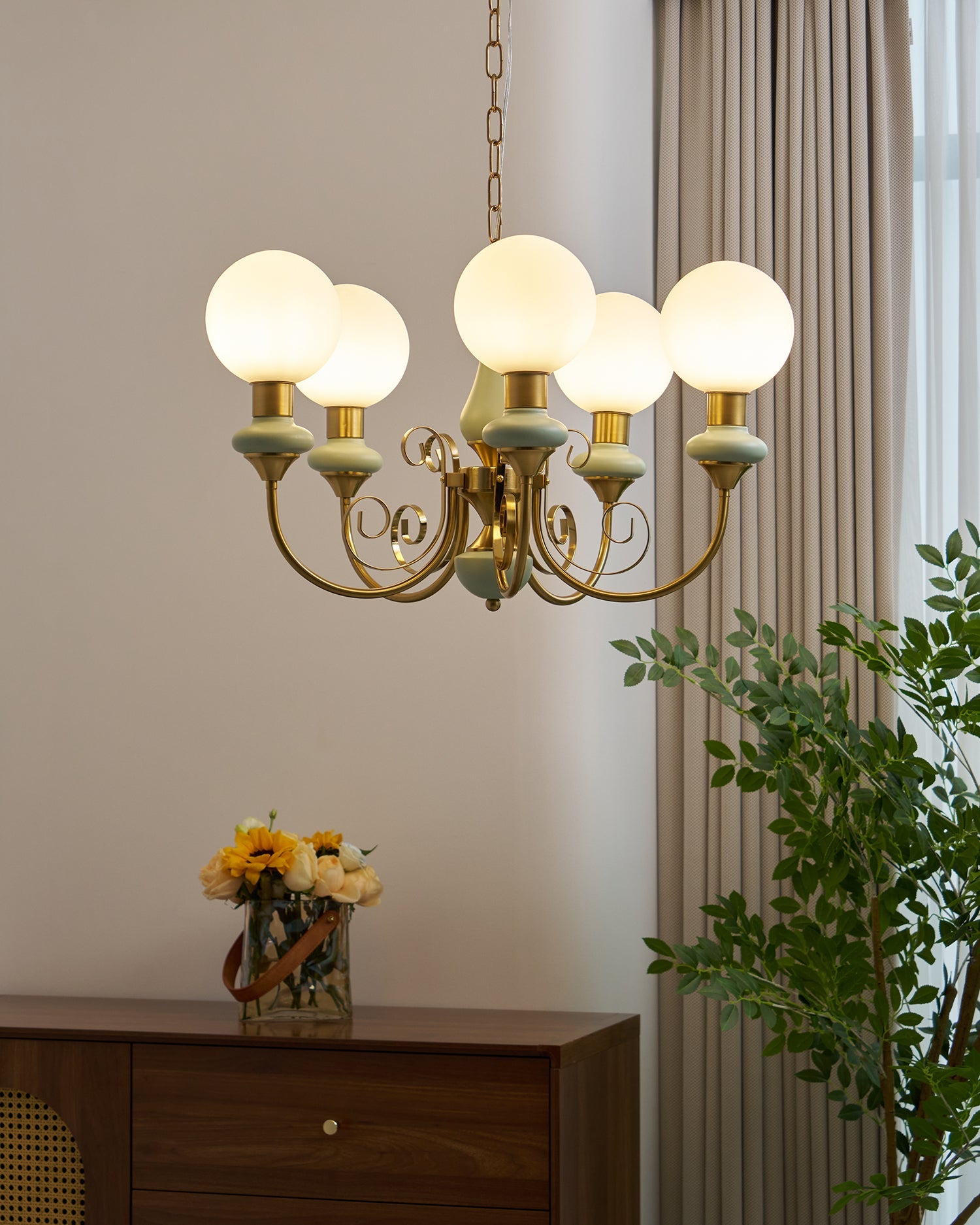Torarer Globe Chandelier