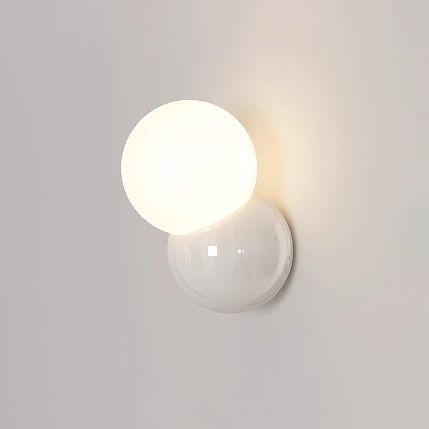 Zorlen Wall Light