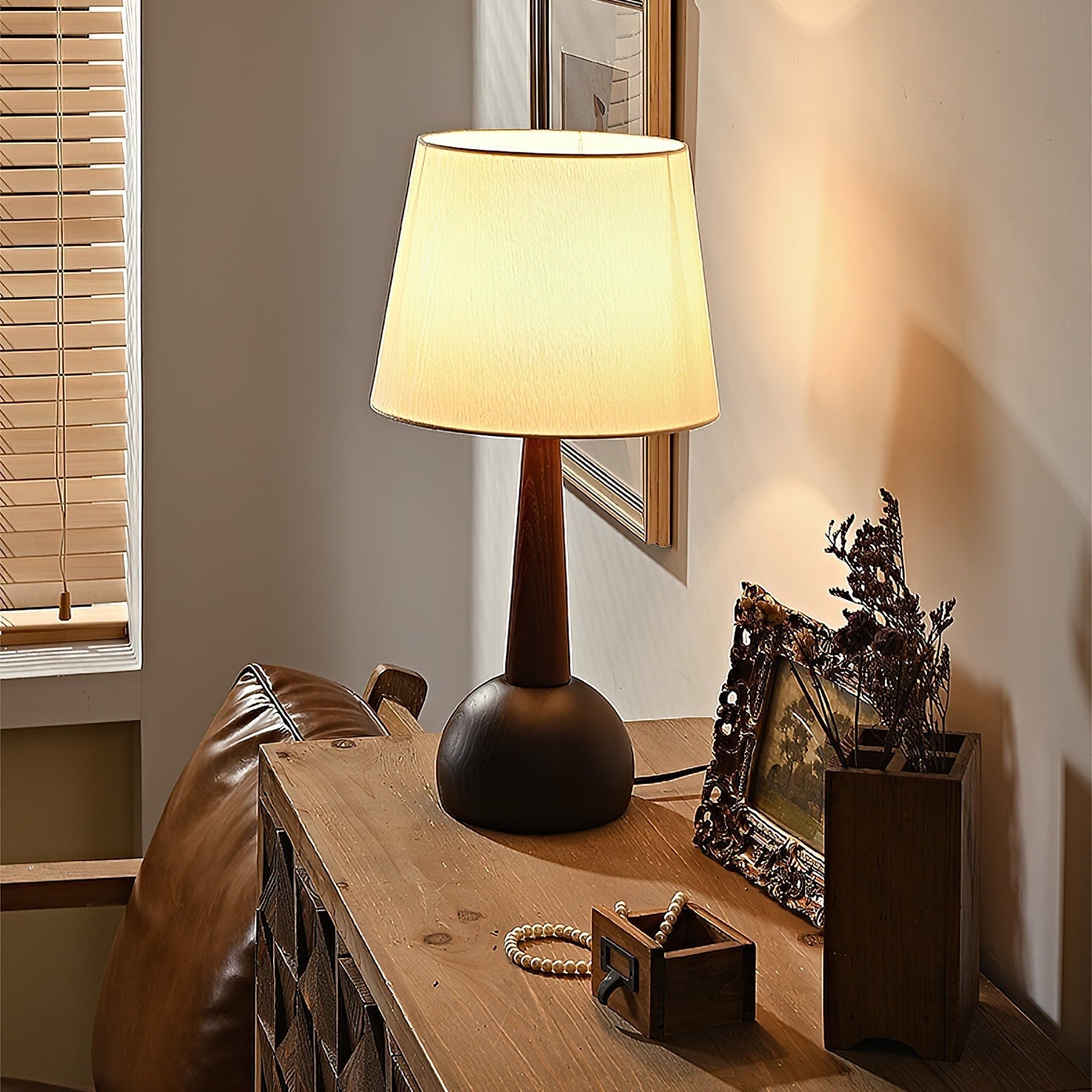 Oliwes Table Lamp