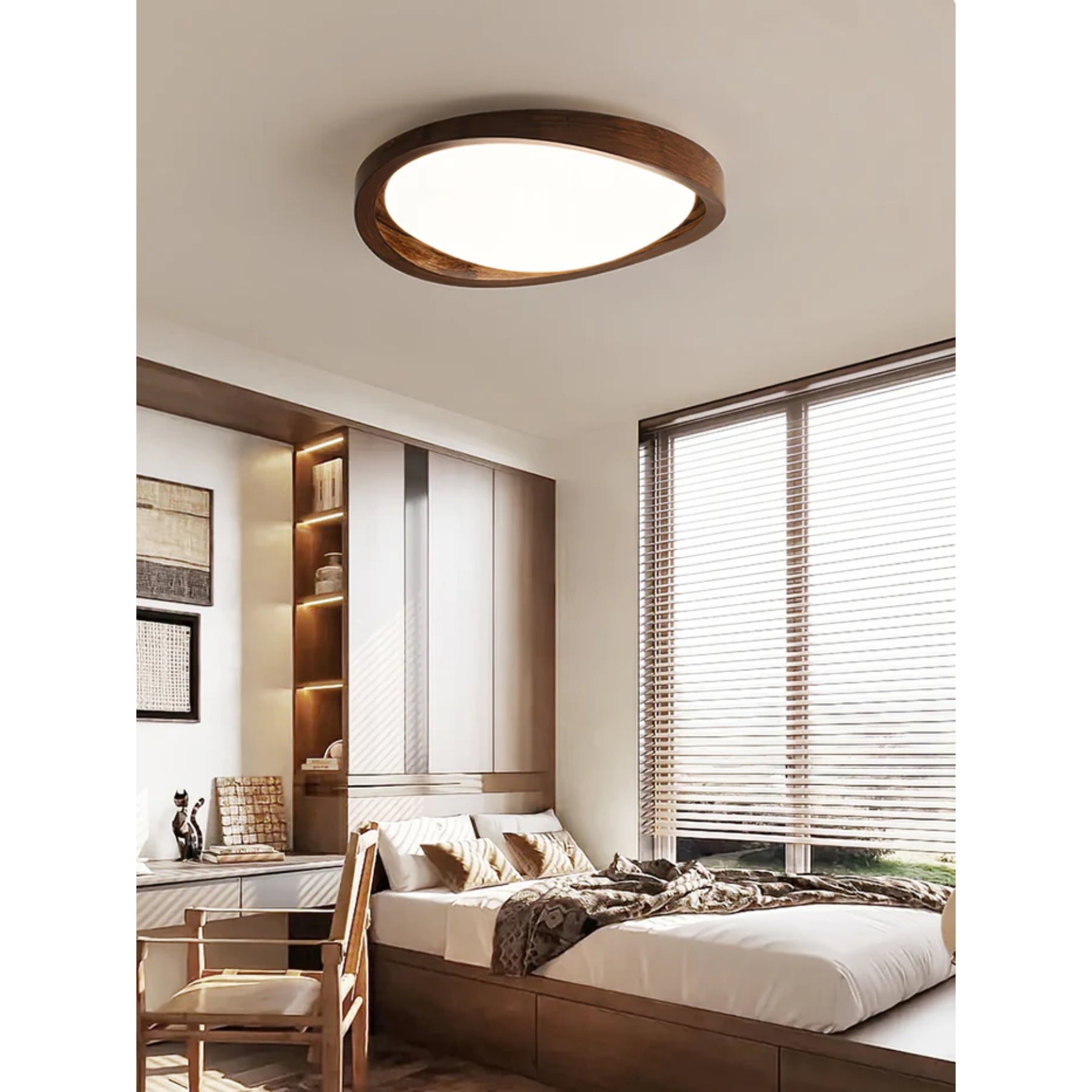 Ecuvon Ceiling Light