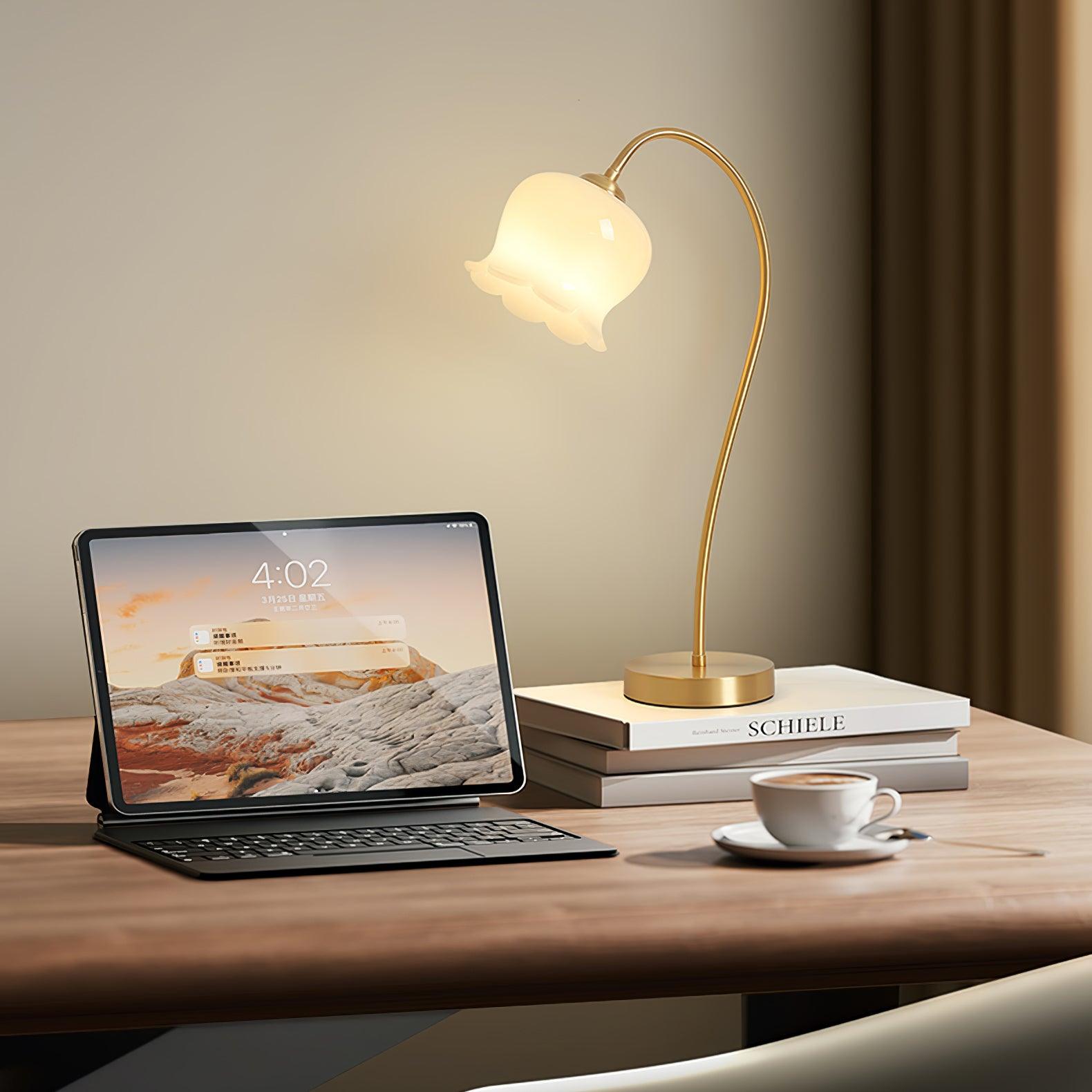 Meltoze Flower Table Lamp
