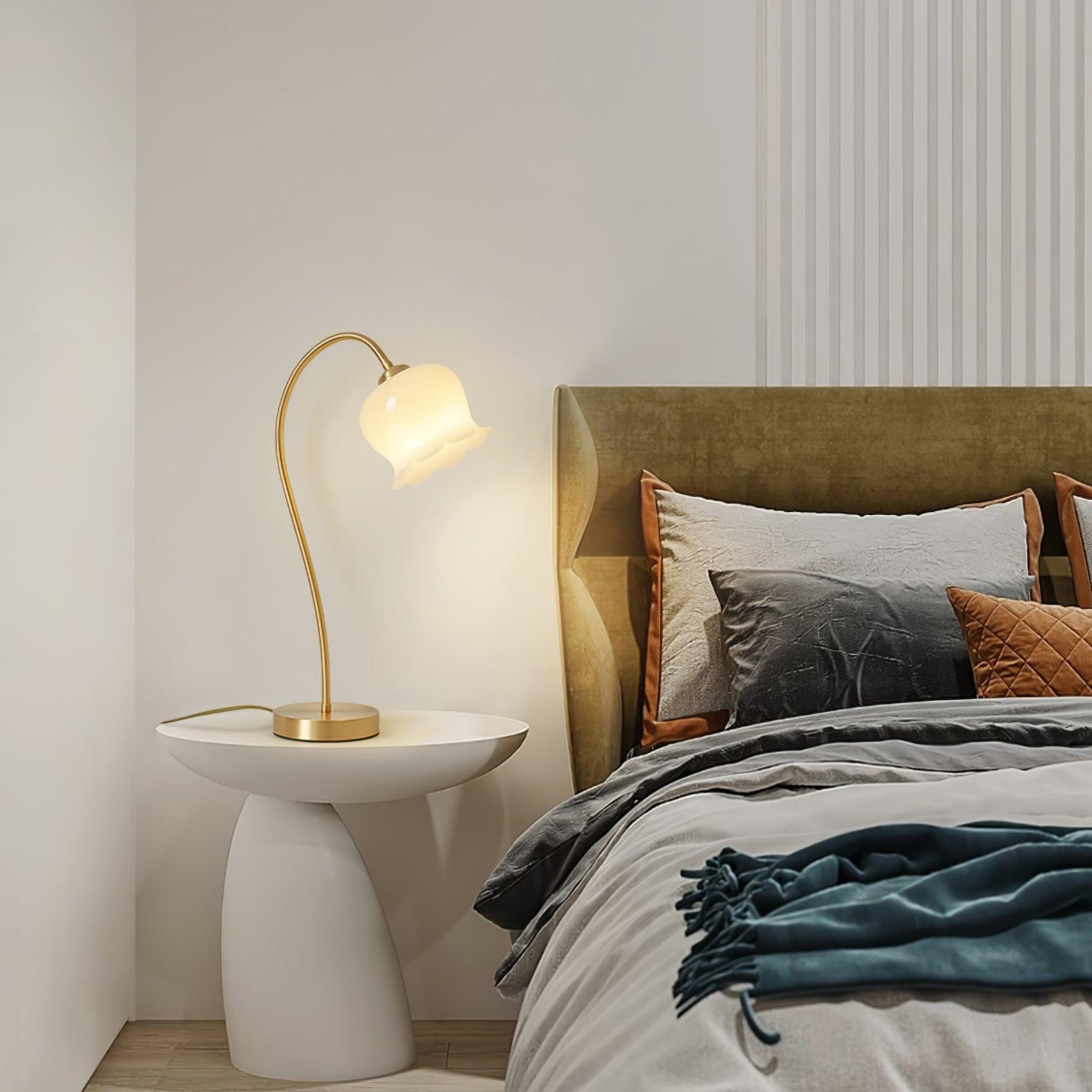 Meltoze Flower Table Lamp