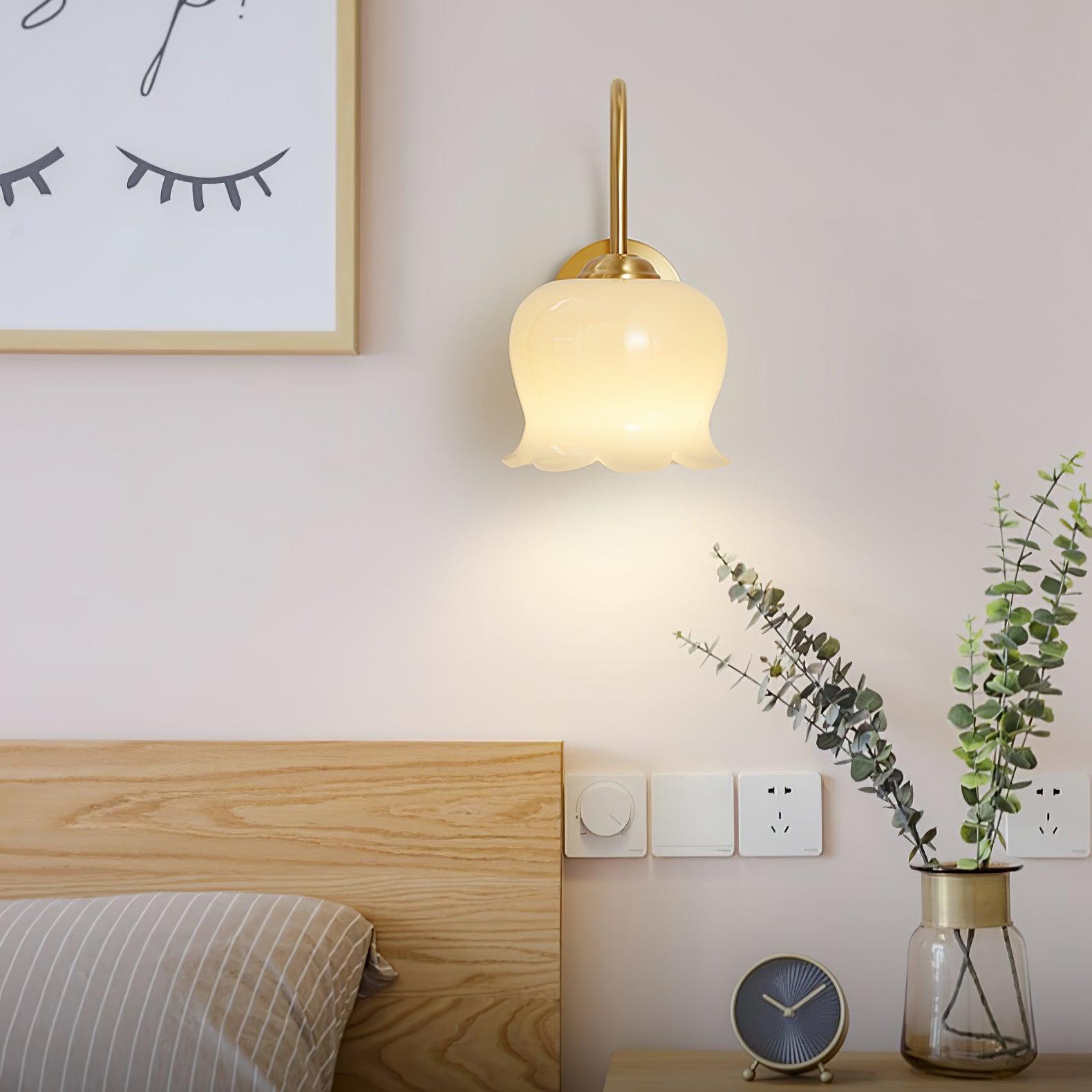 Meltoze Flower Wall Light