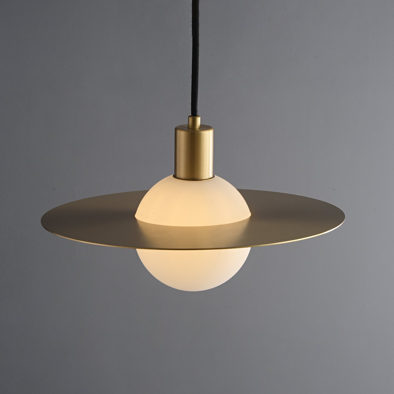 Orys Planet-Shape Pendant Light