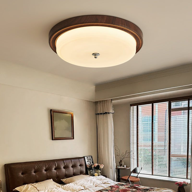 Omisvelle Ceiling Light