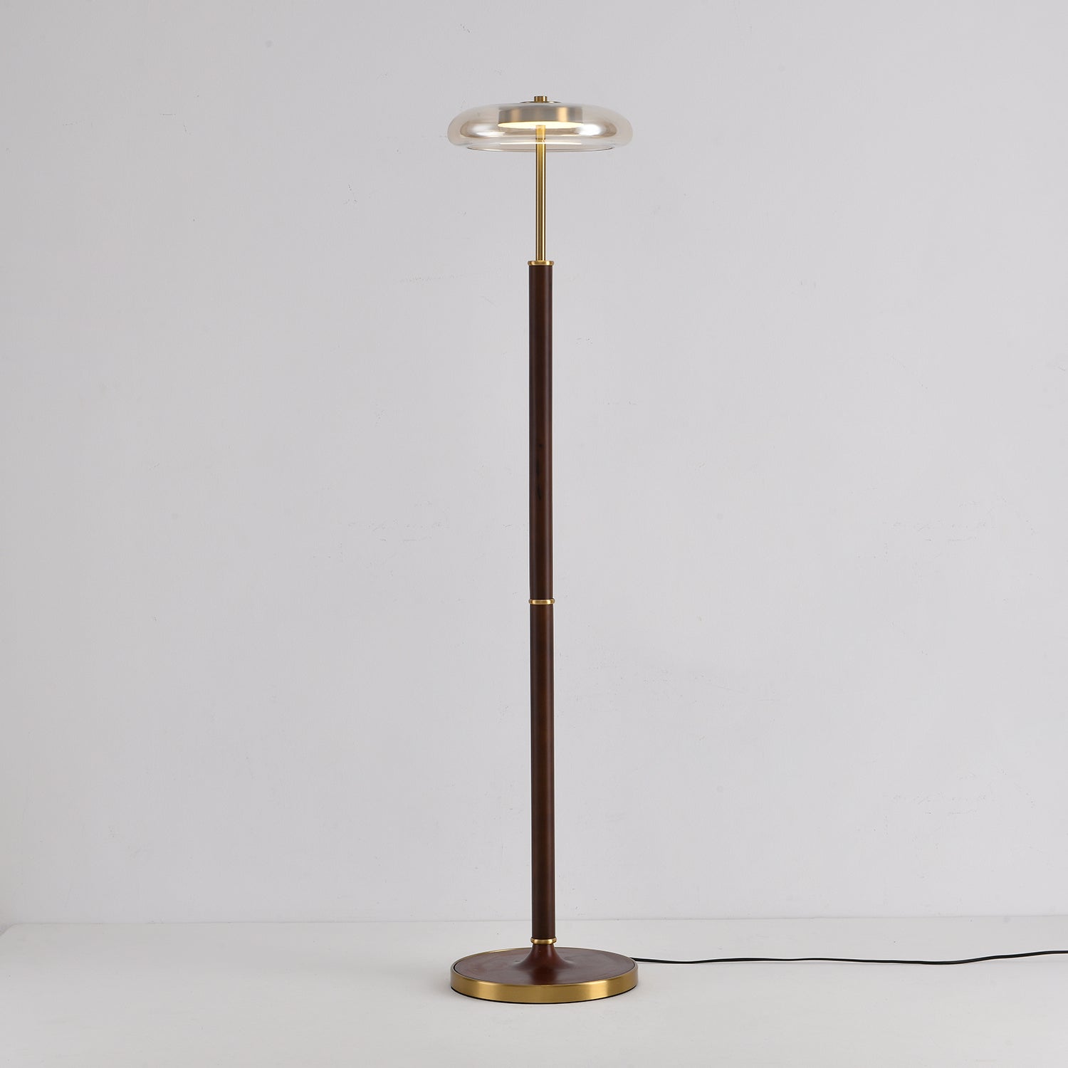 Mentolis Floor Lamp