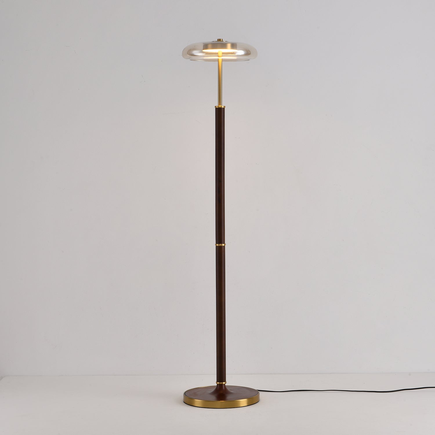 Mentolis Floor Lamp