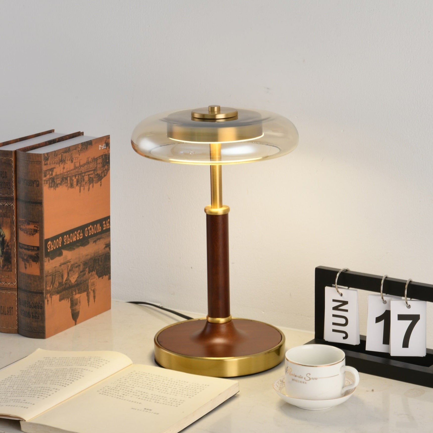 Mentolis Table Lamp