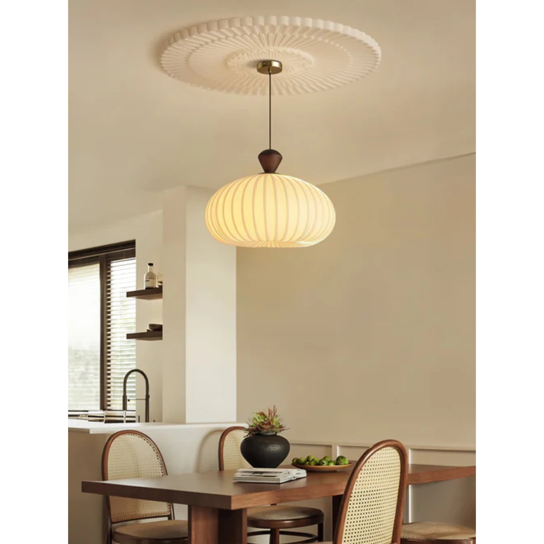 Lemazan Pendant Light
