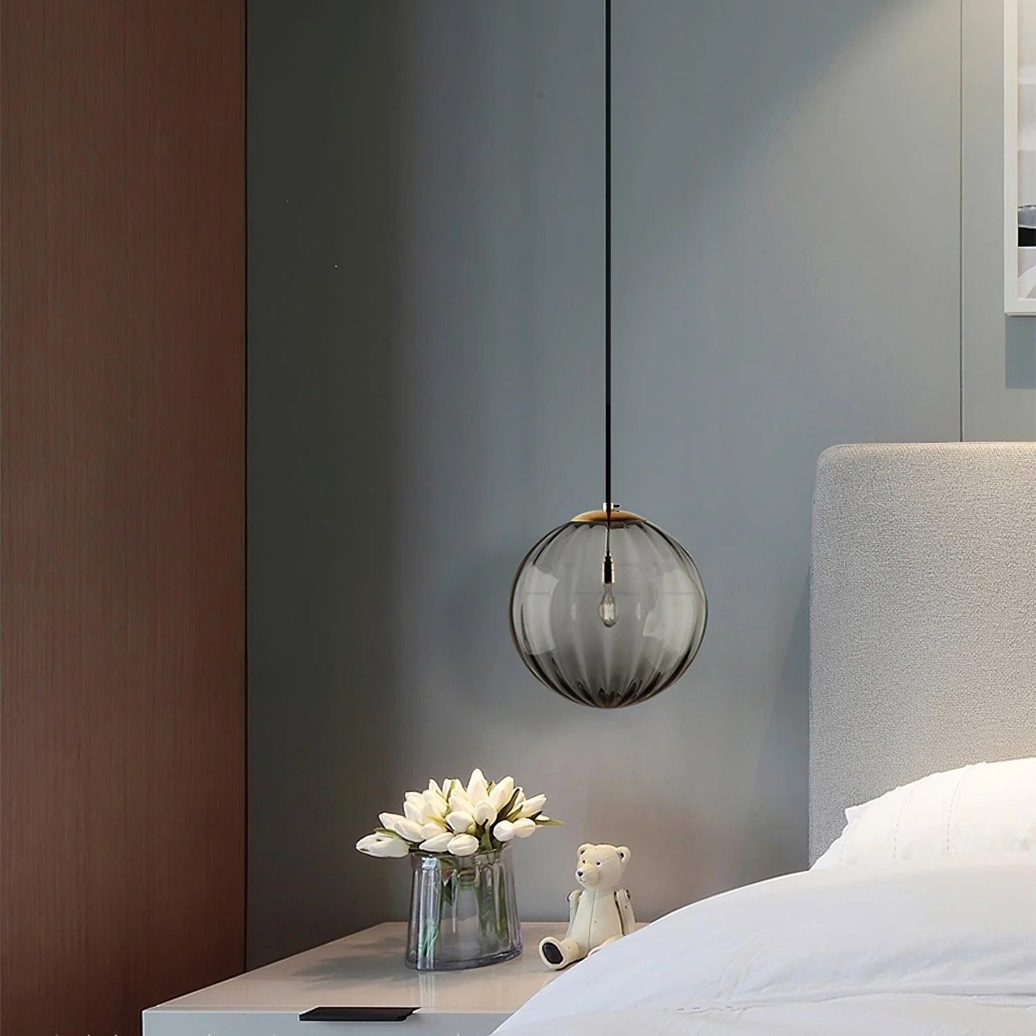 Poala Pendant Light