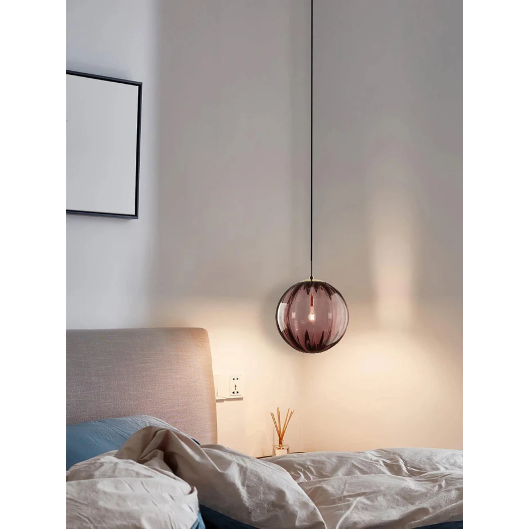 Poala Pendant Light