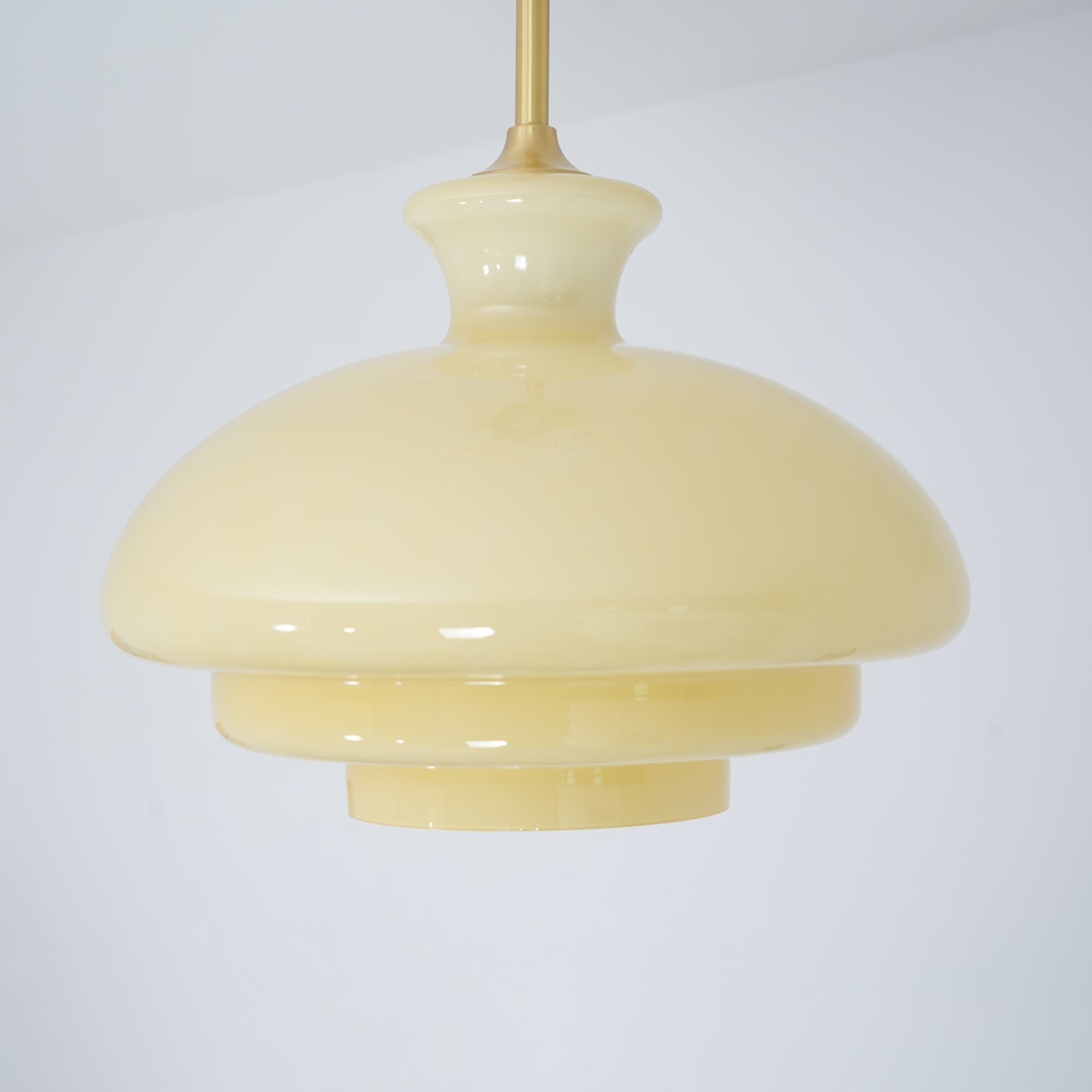 Voamis Pendant Light
