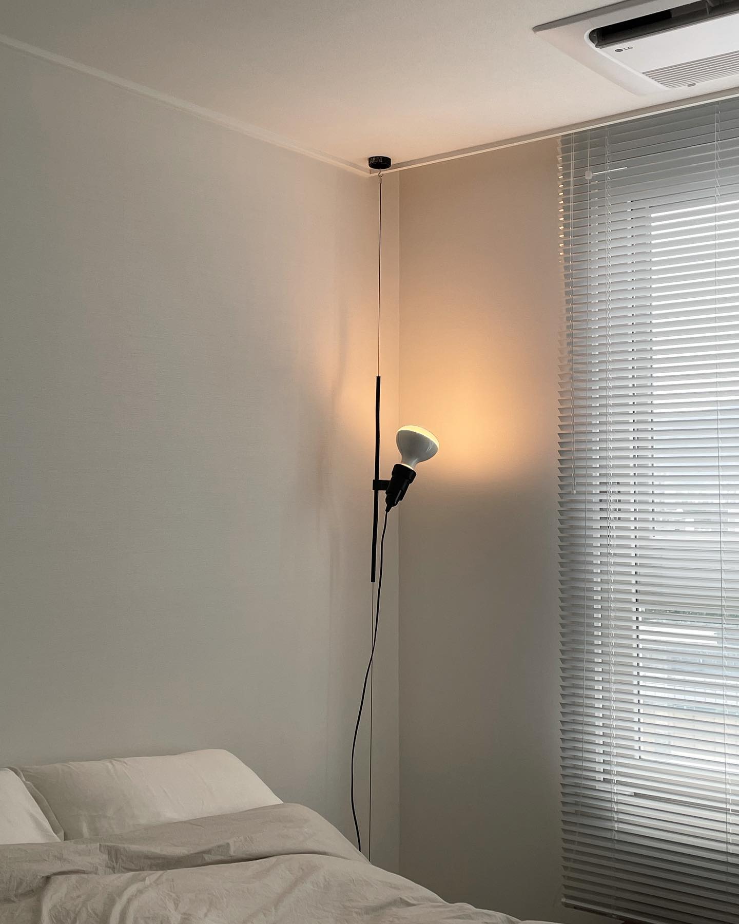 Evemiwick Industrial Pendant Light