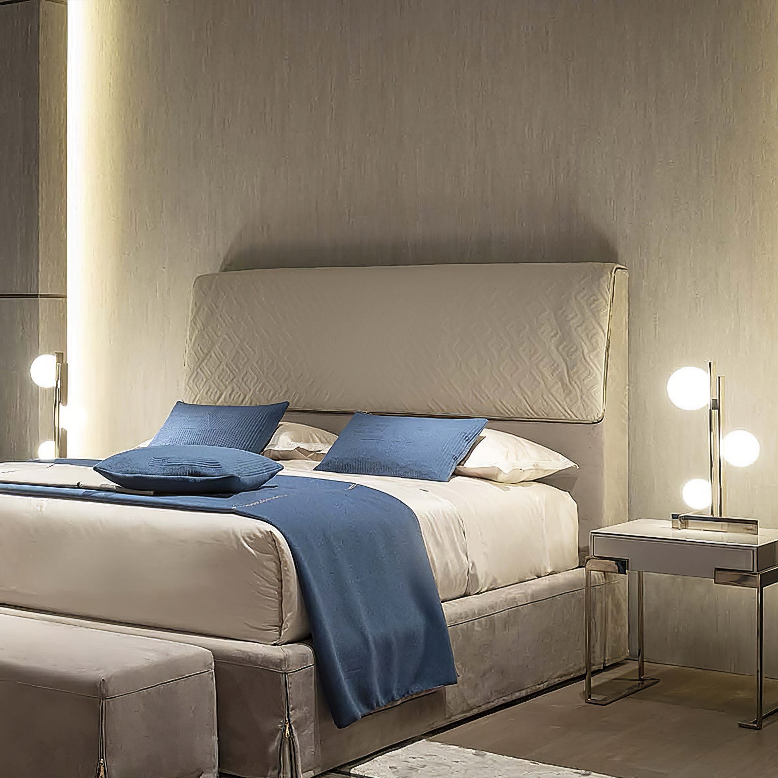 Pleco Table Lamp