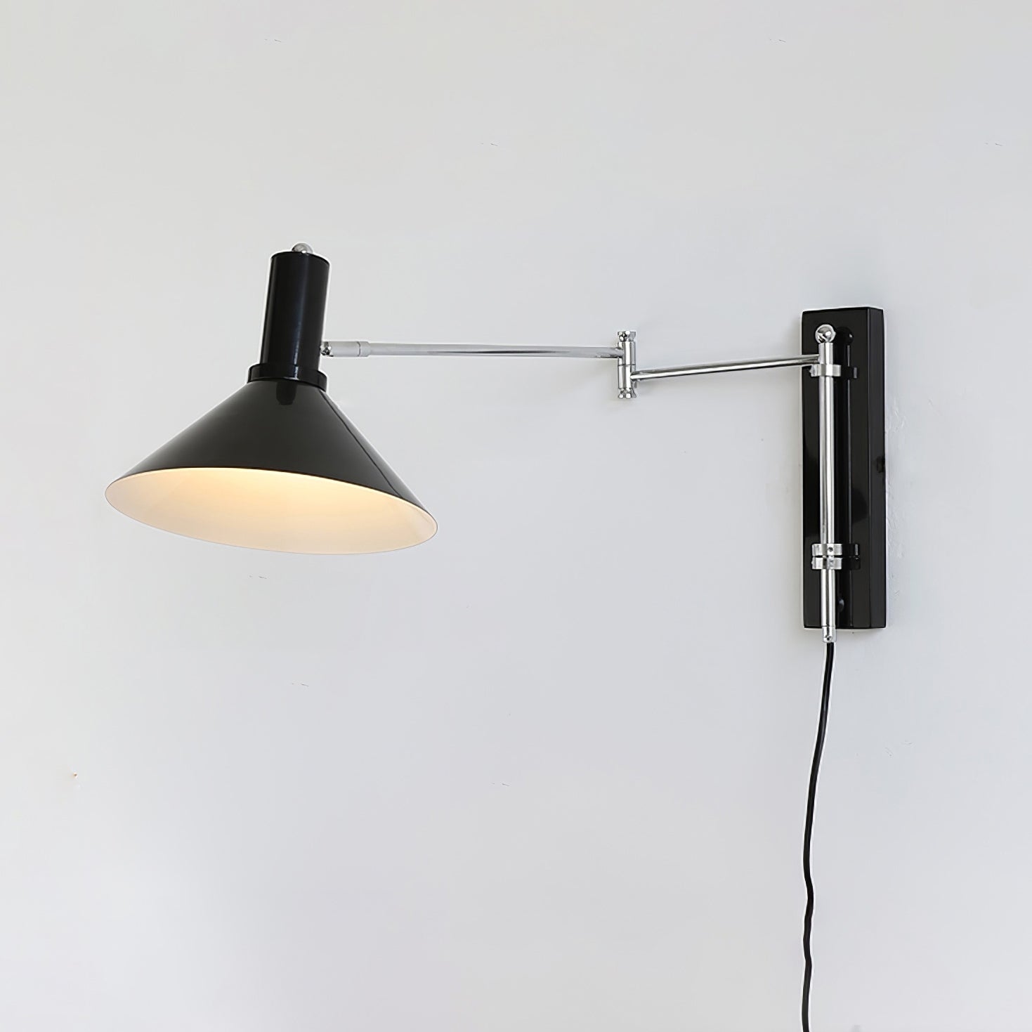 Taveburn Wall Light