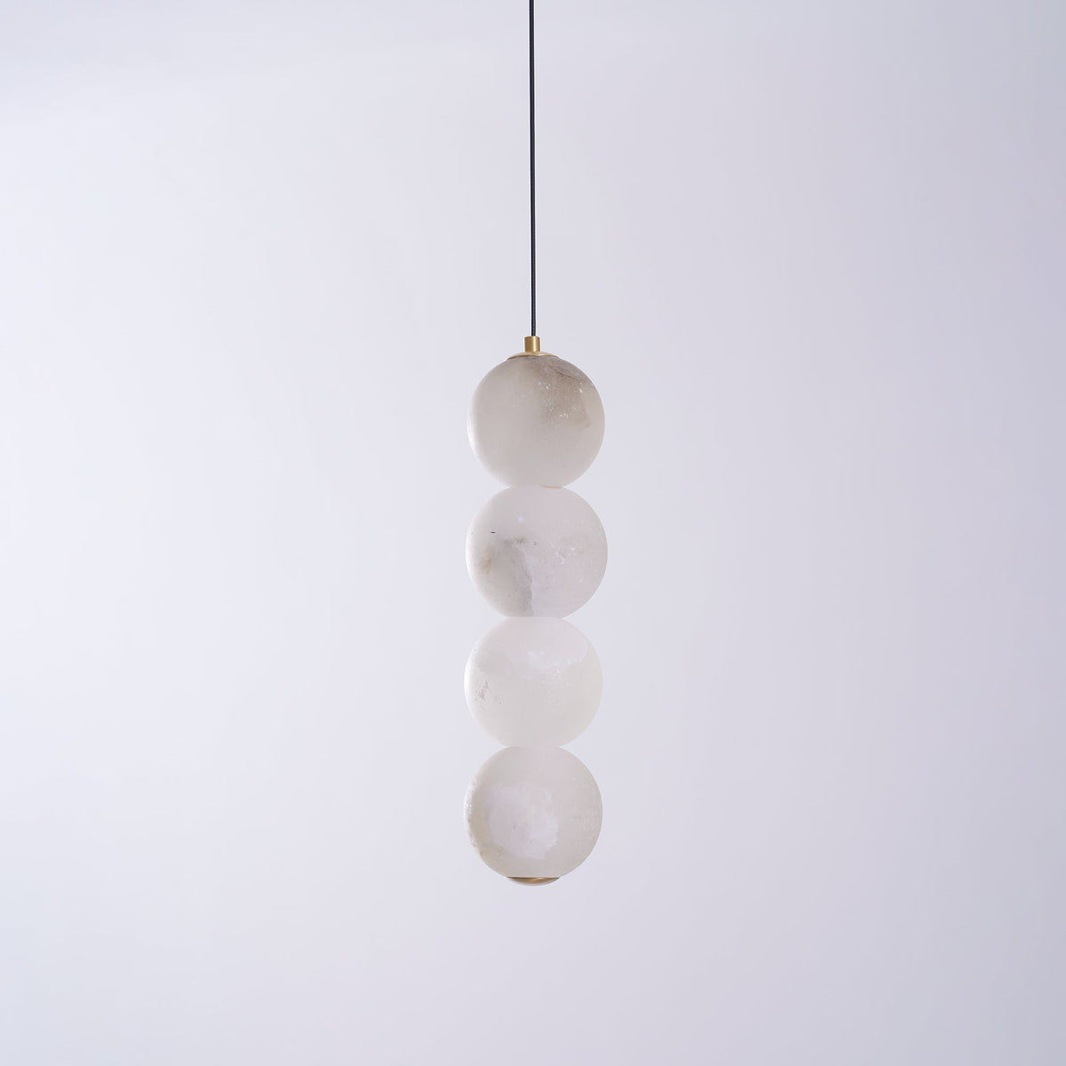 Zorvaan Globe Pendant Light