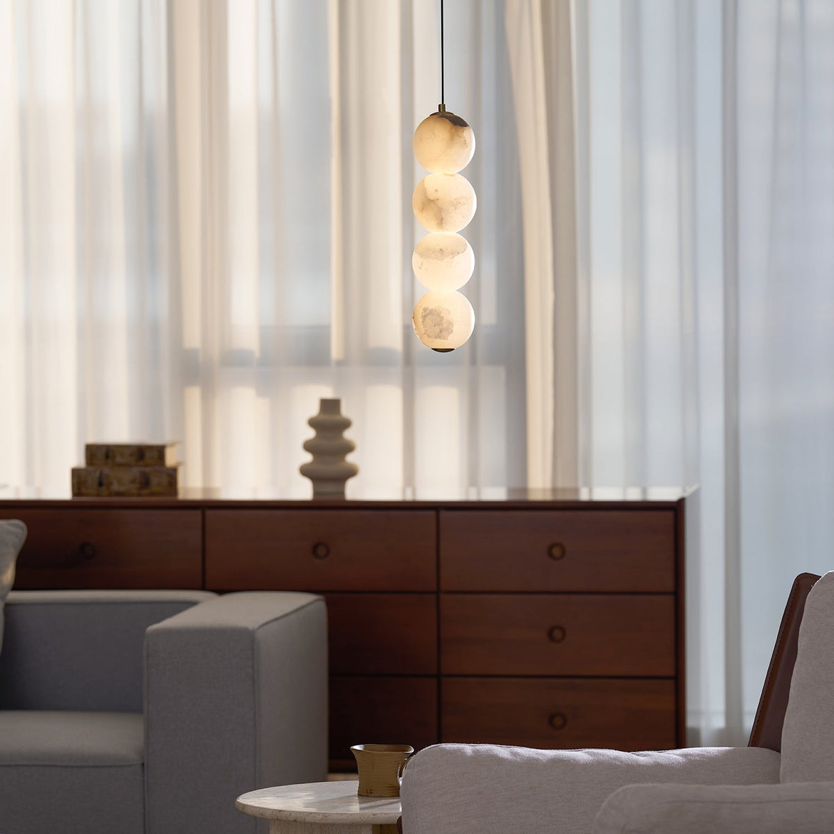 Zorvaan Globe Pendant Light