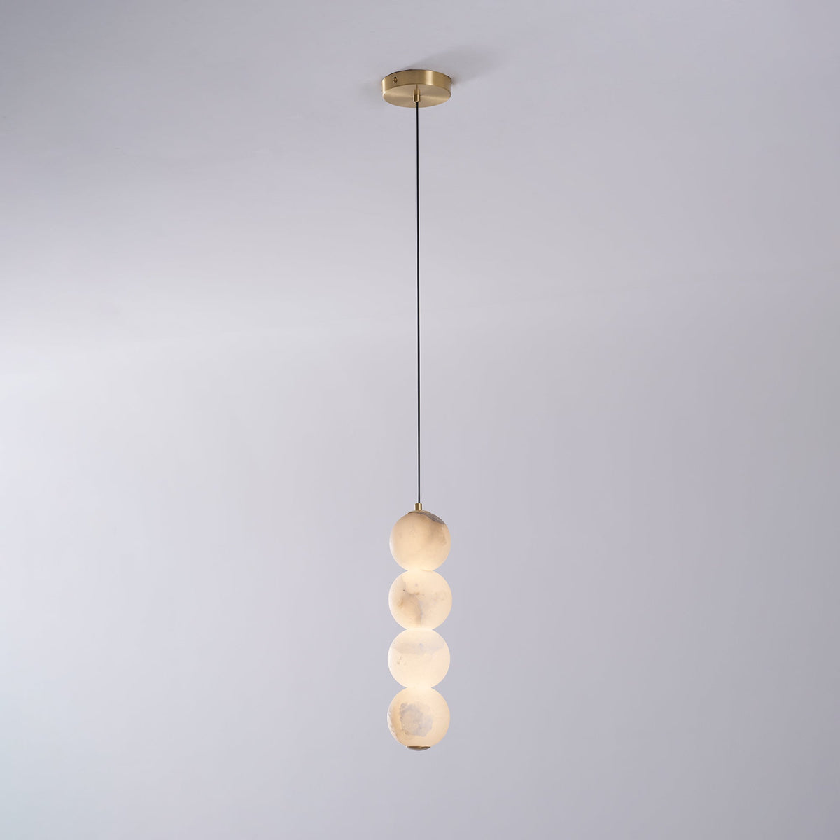 Zorvaan Globe Pendant Light