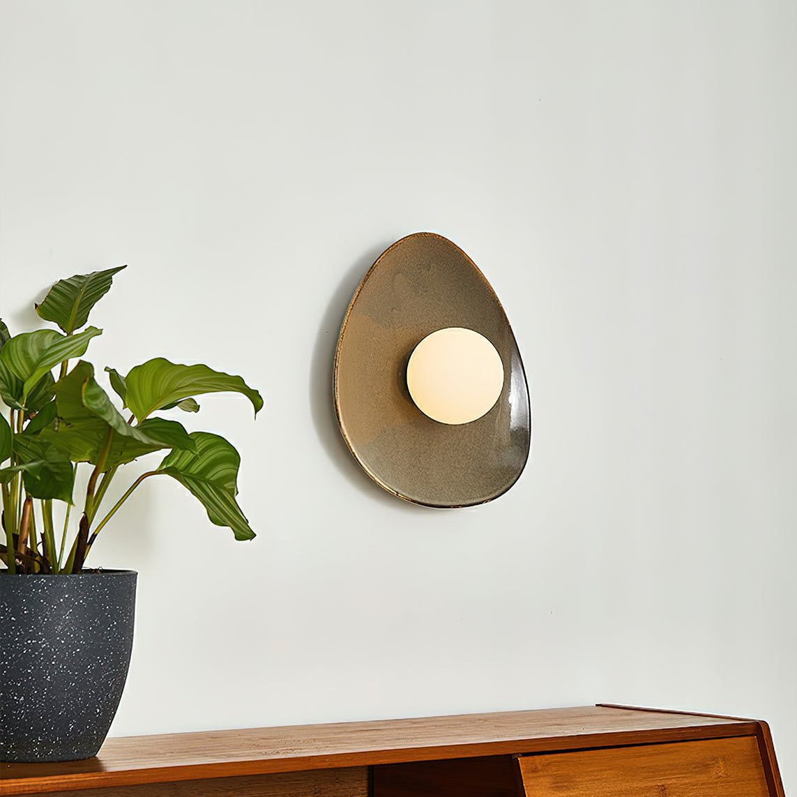 Pendelis Wall Light