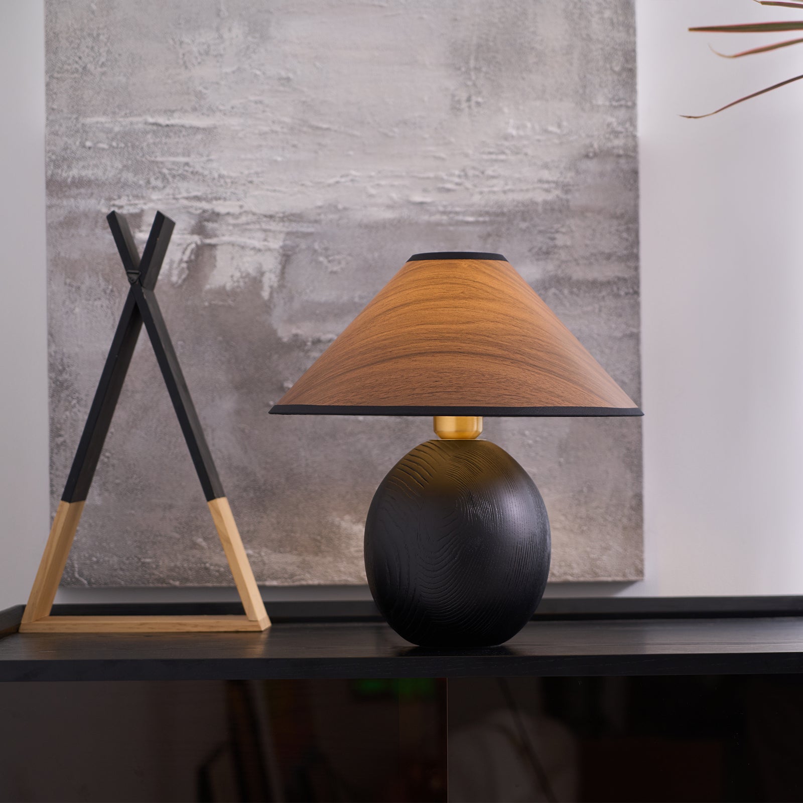 Caverno Table Lamp