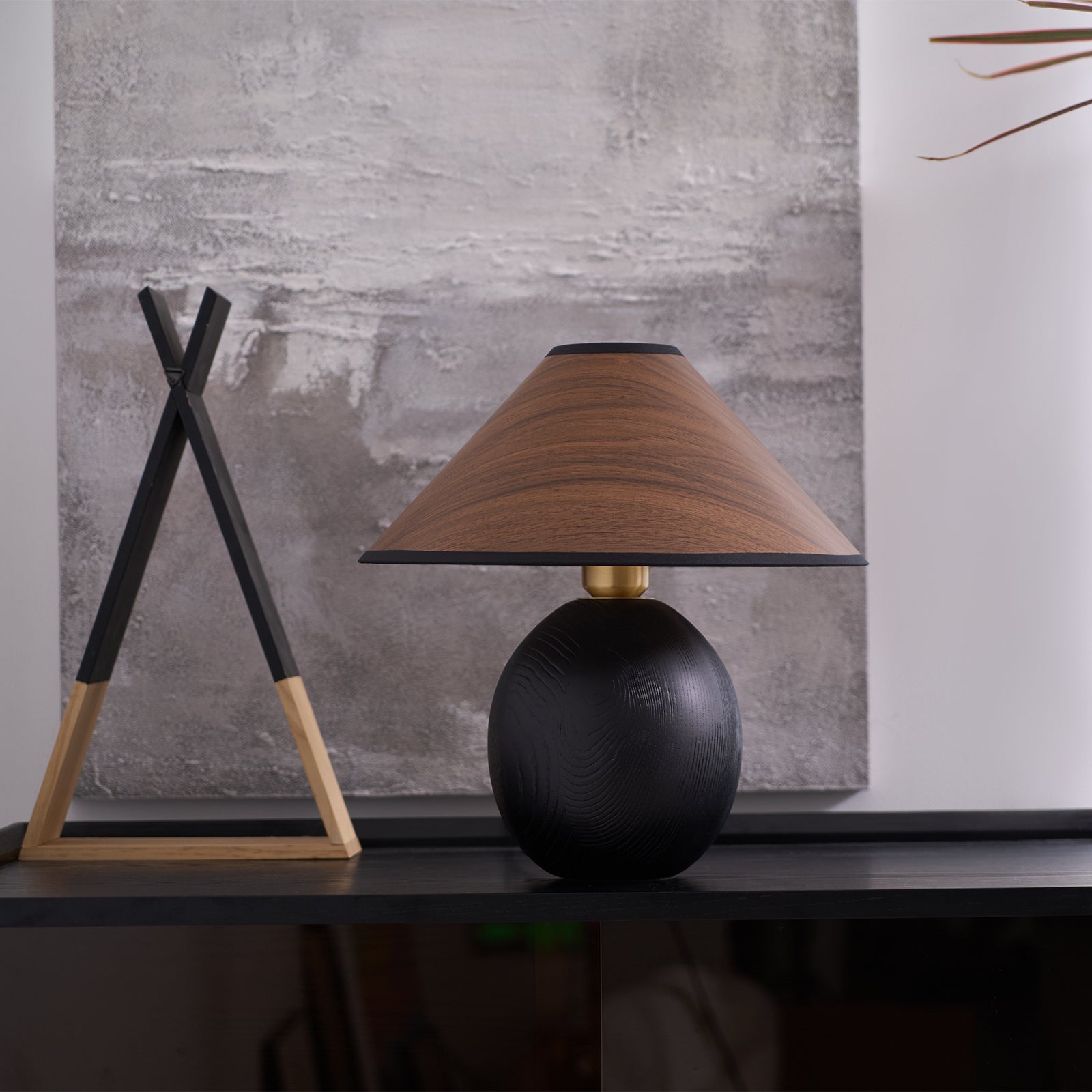 Caverno Table Lamp