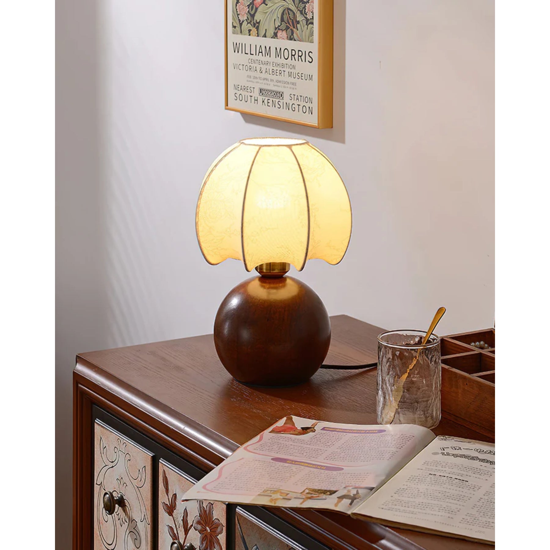 Syntos Table Lamp