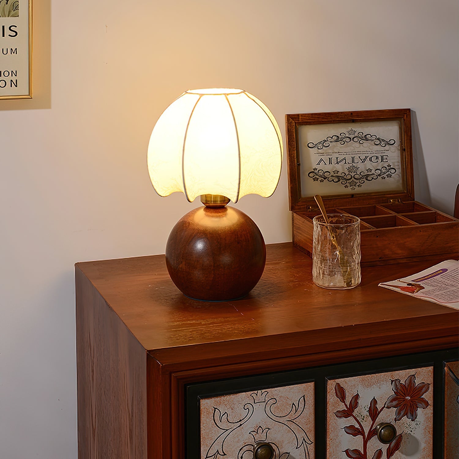Syntos Table Lamp