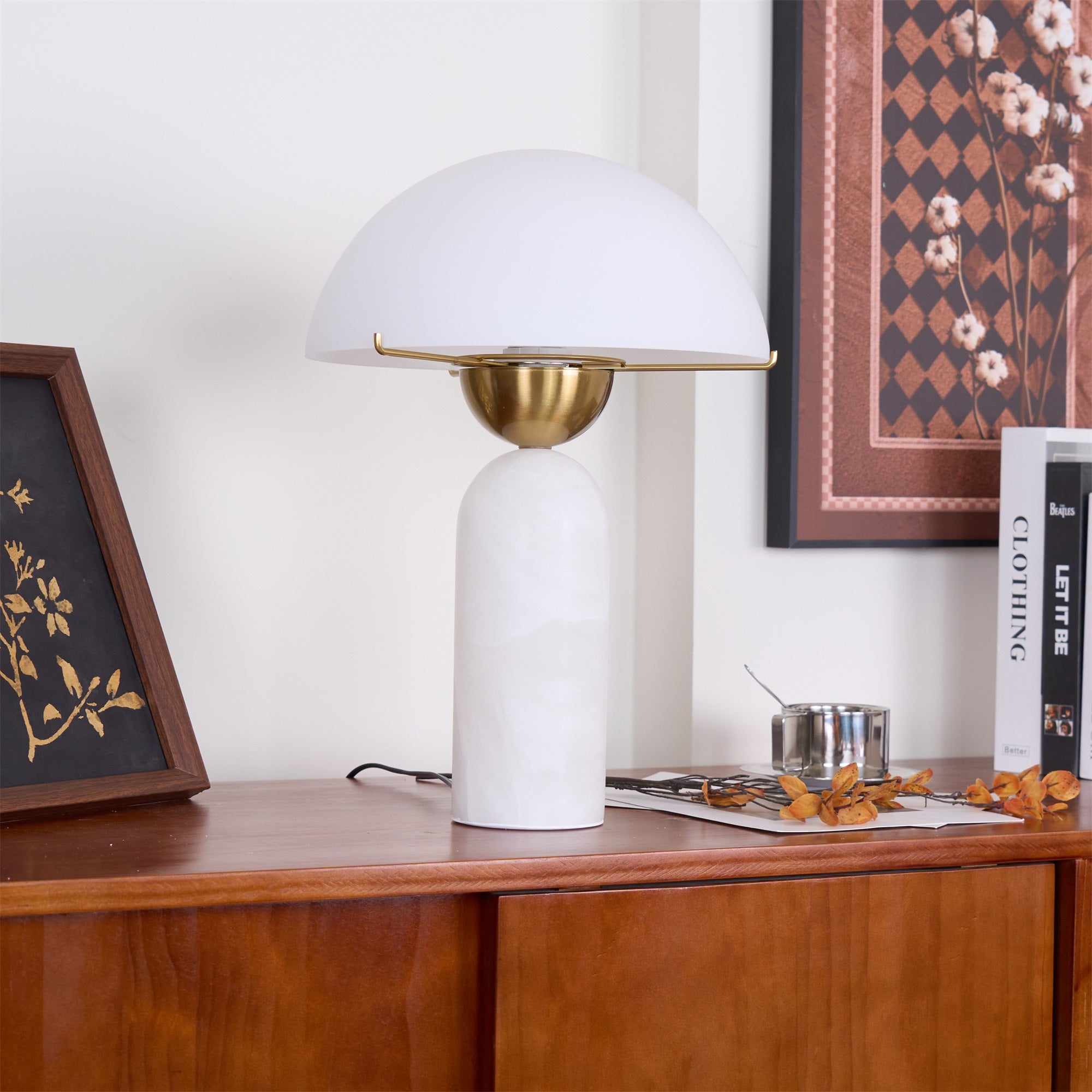 Arovia Alabaster Table Lamp