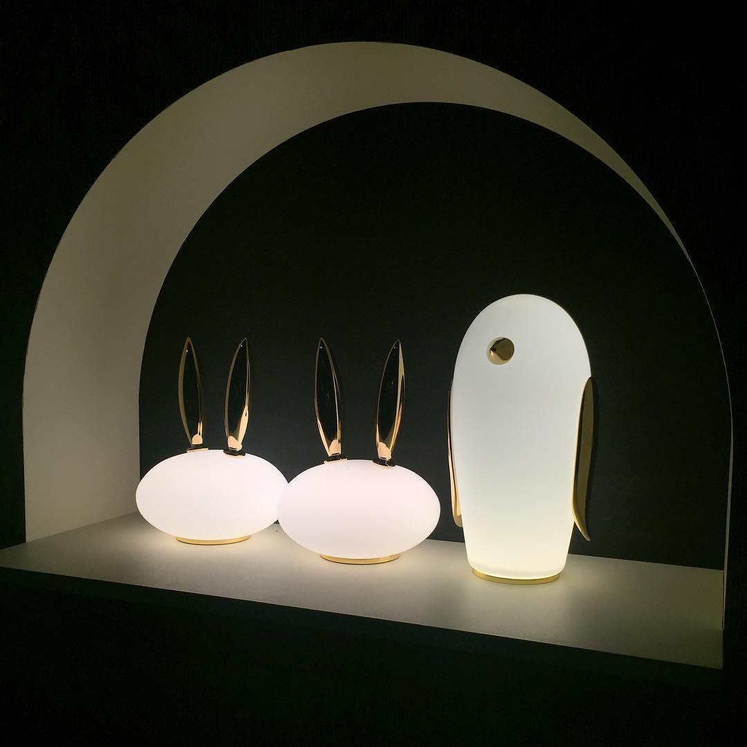 Penguin Design Table Lamp