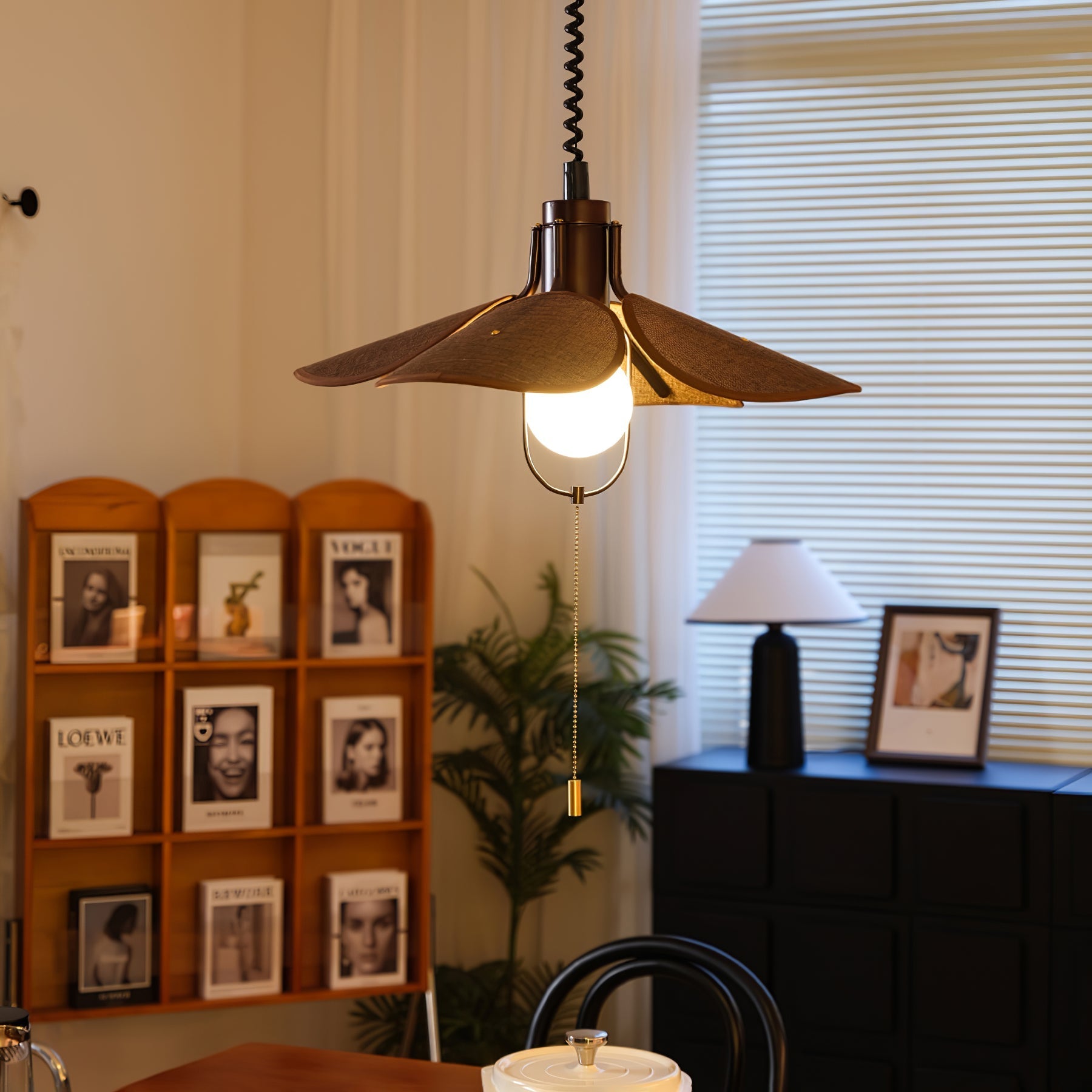Boloma Flower Pendant Light