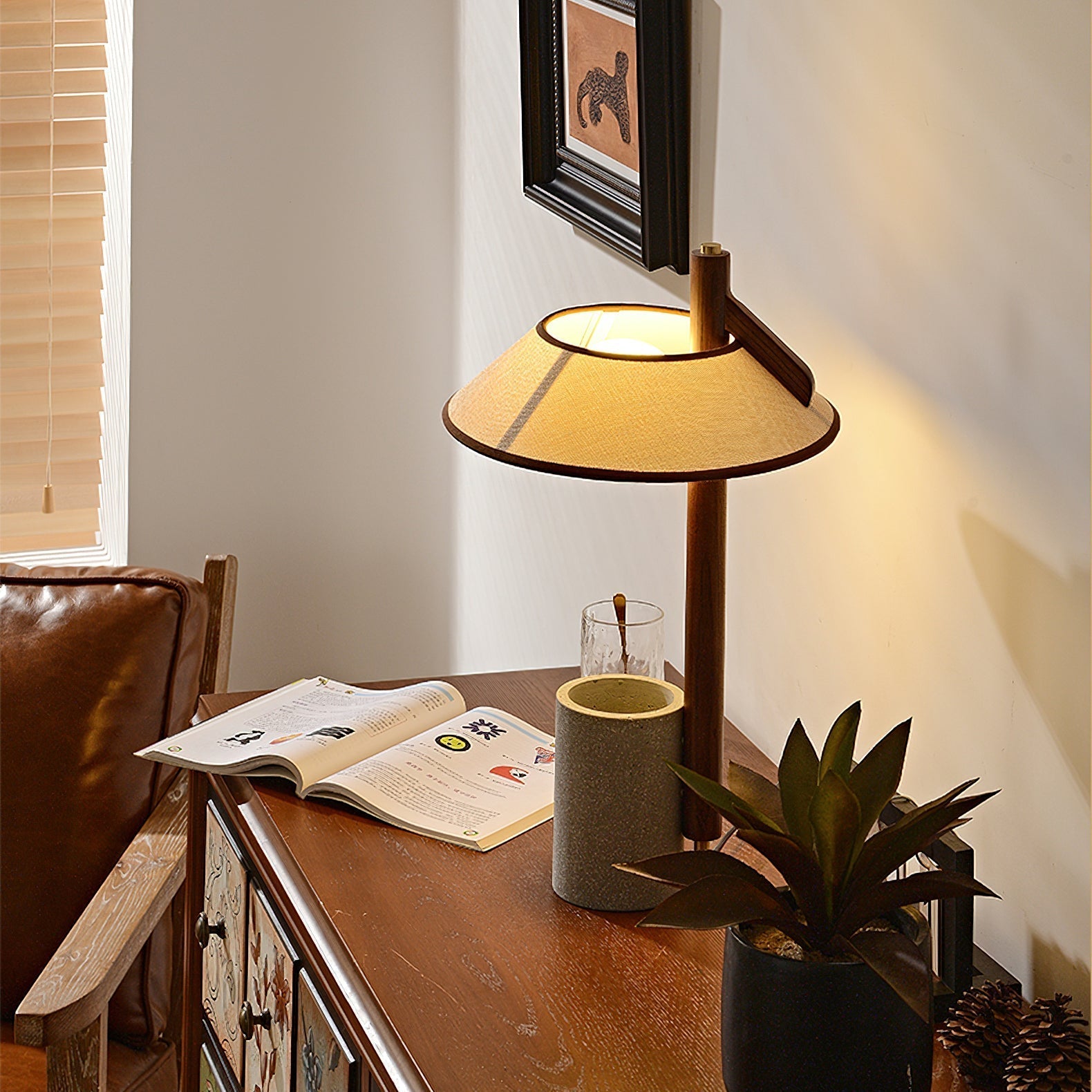 Pinoca Table Lamp