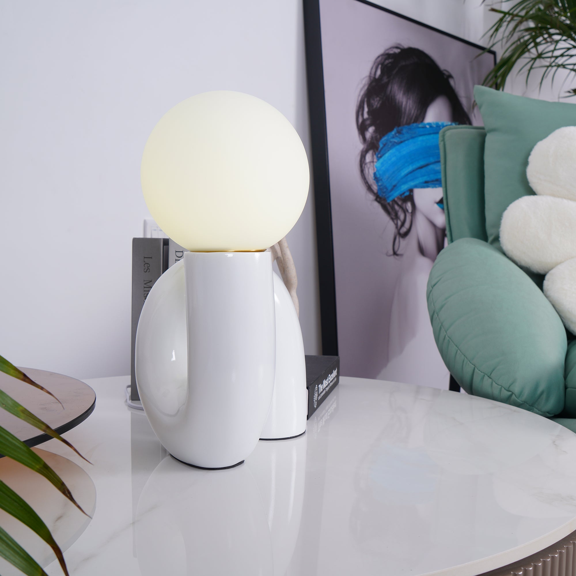 Curlshape Table Lamp