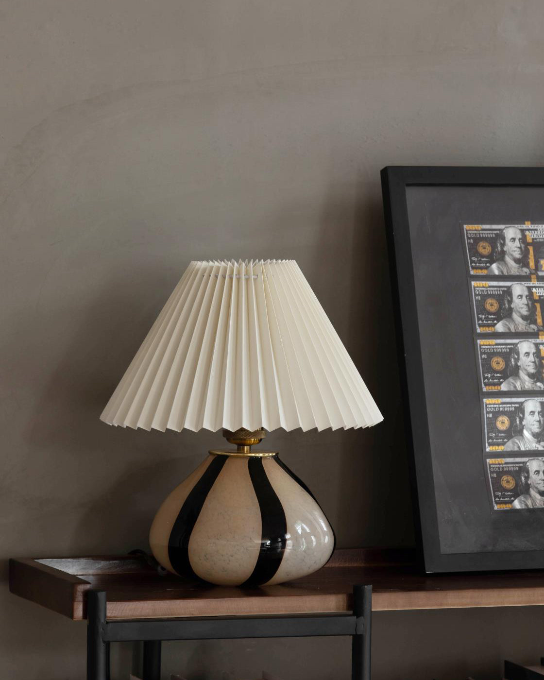 Yarmerei Pleated Table Lamp