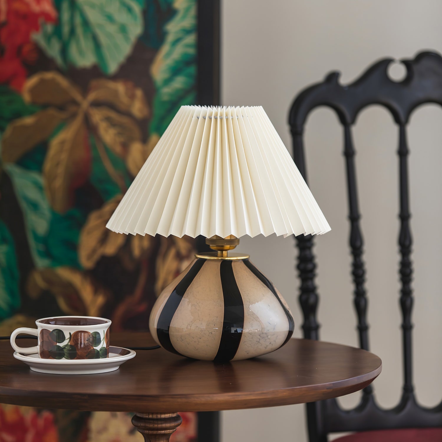 Yarmerei Pleated Table Lamp