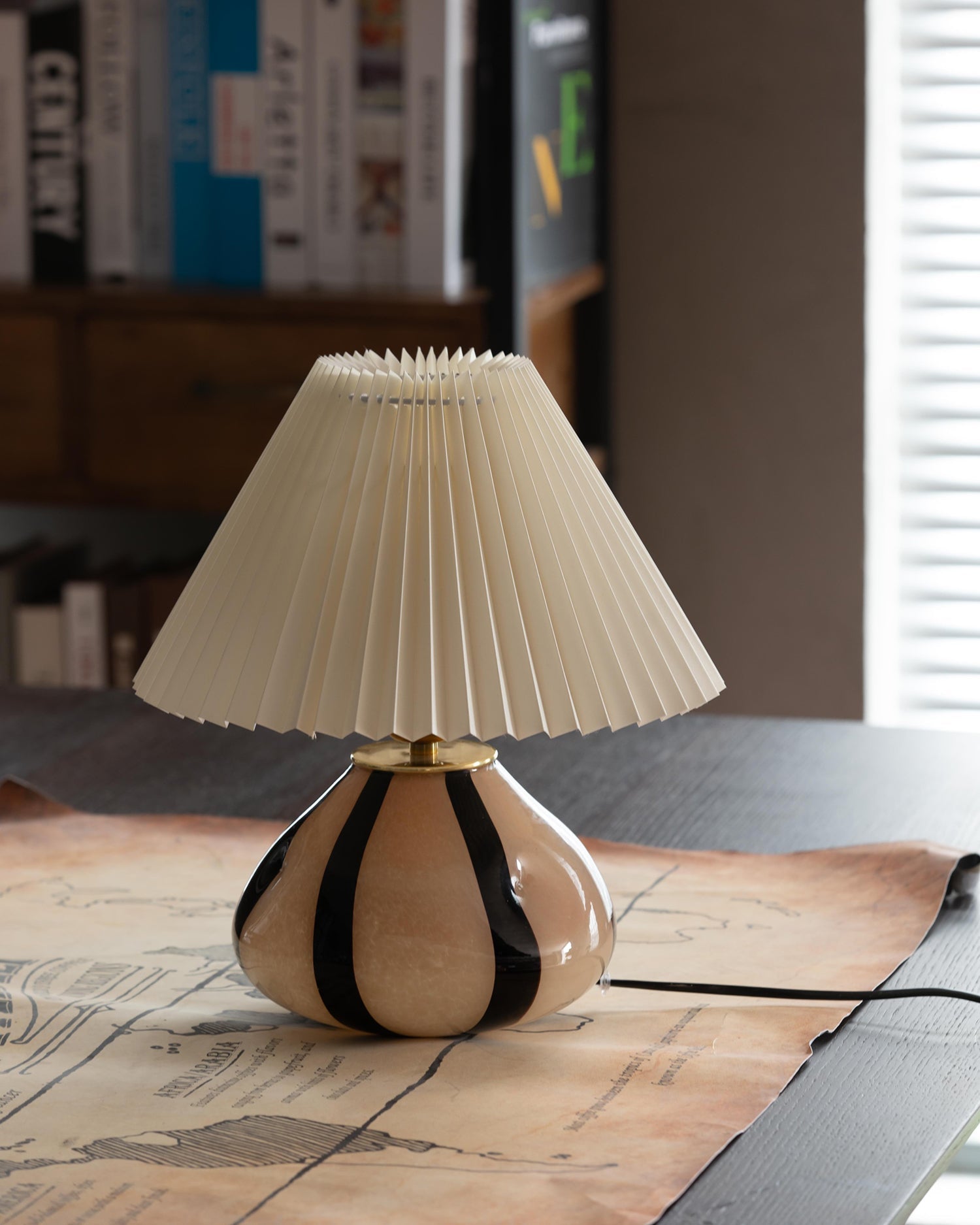Yarmerei Pleated Table Lamp