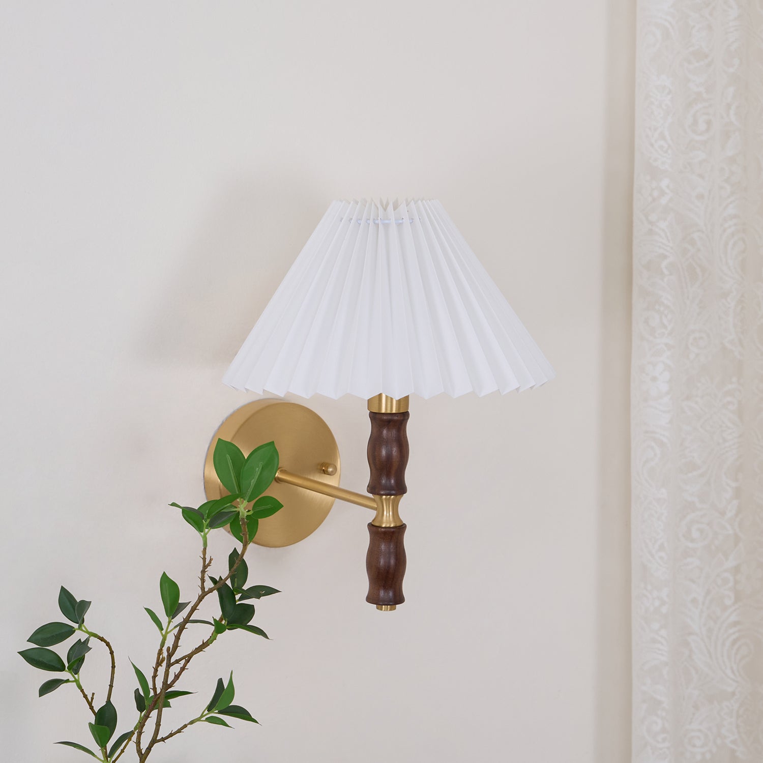 Tuzzon Wall Light