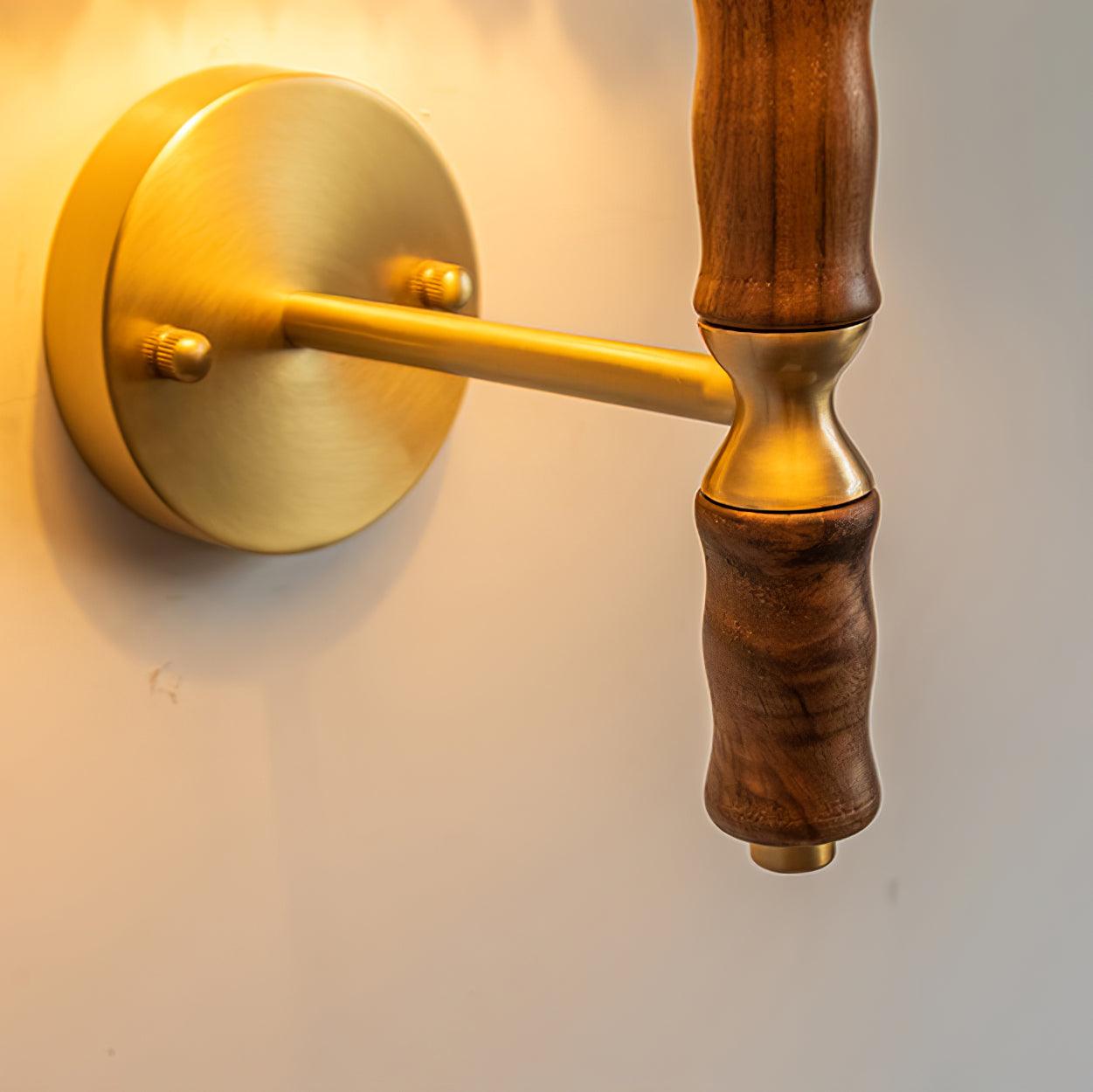Tuzzon Wall Light