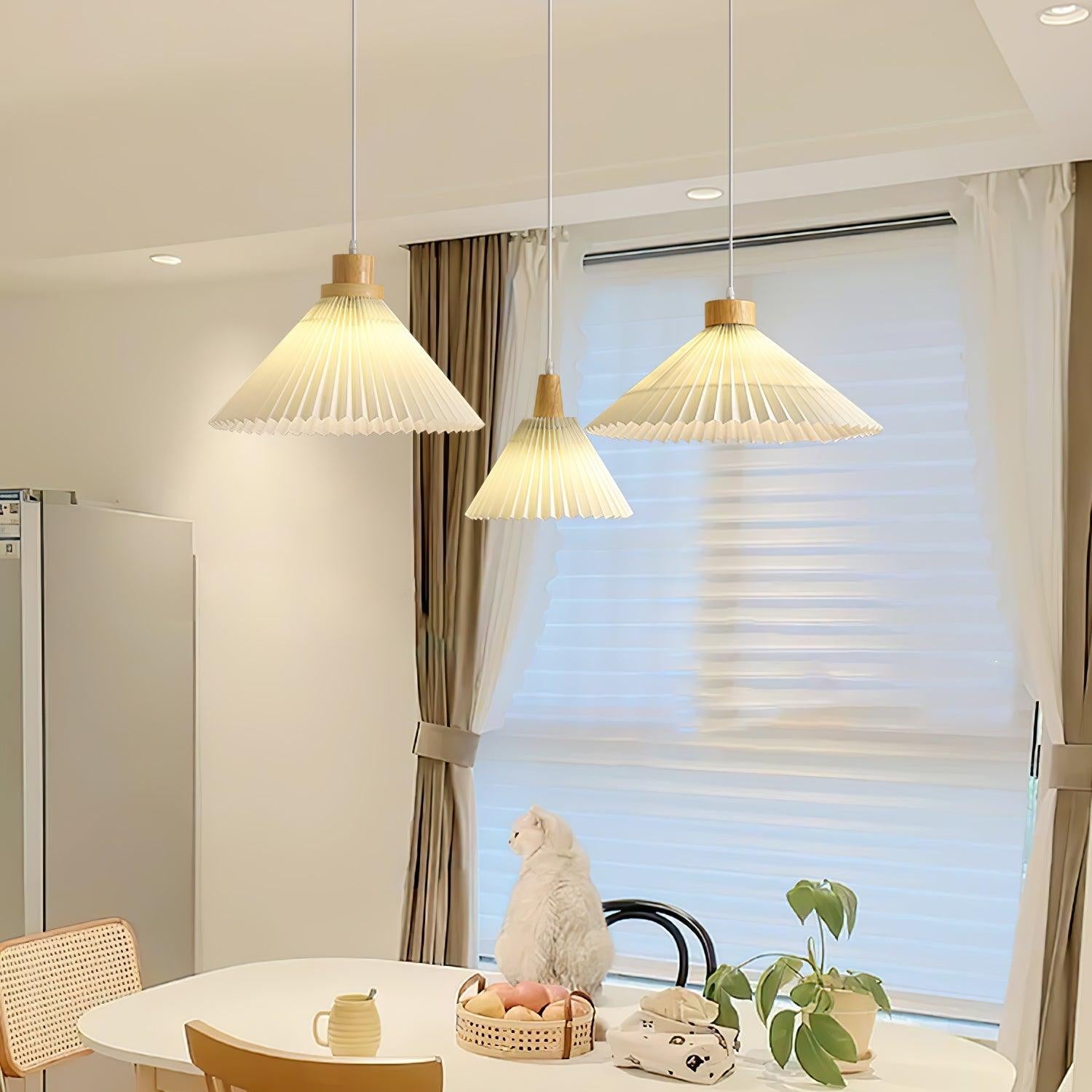 Pelowa Pendant Light