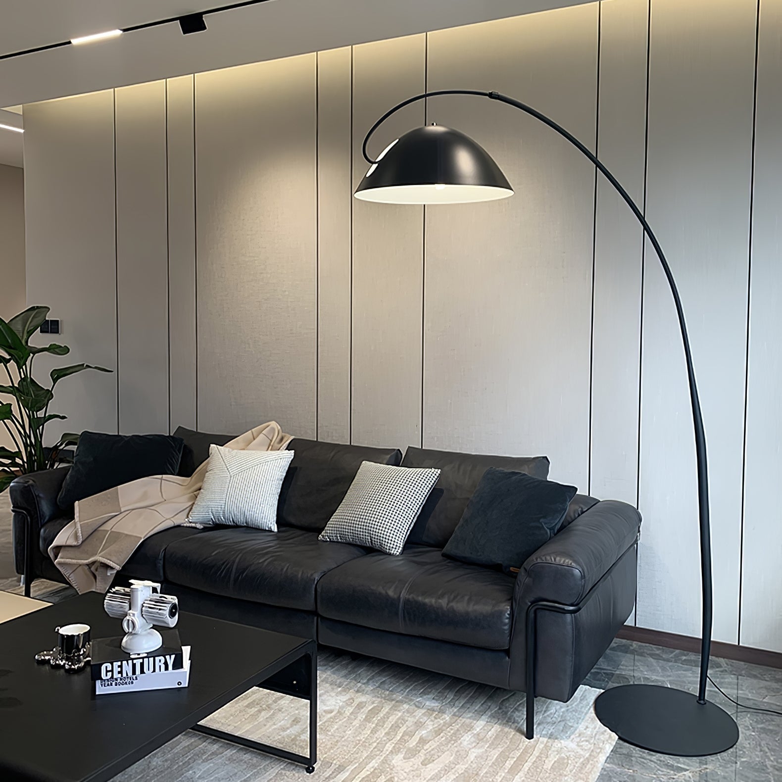Versaec Floor Lamp